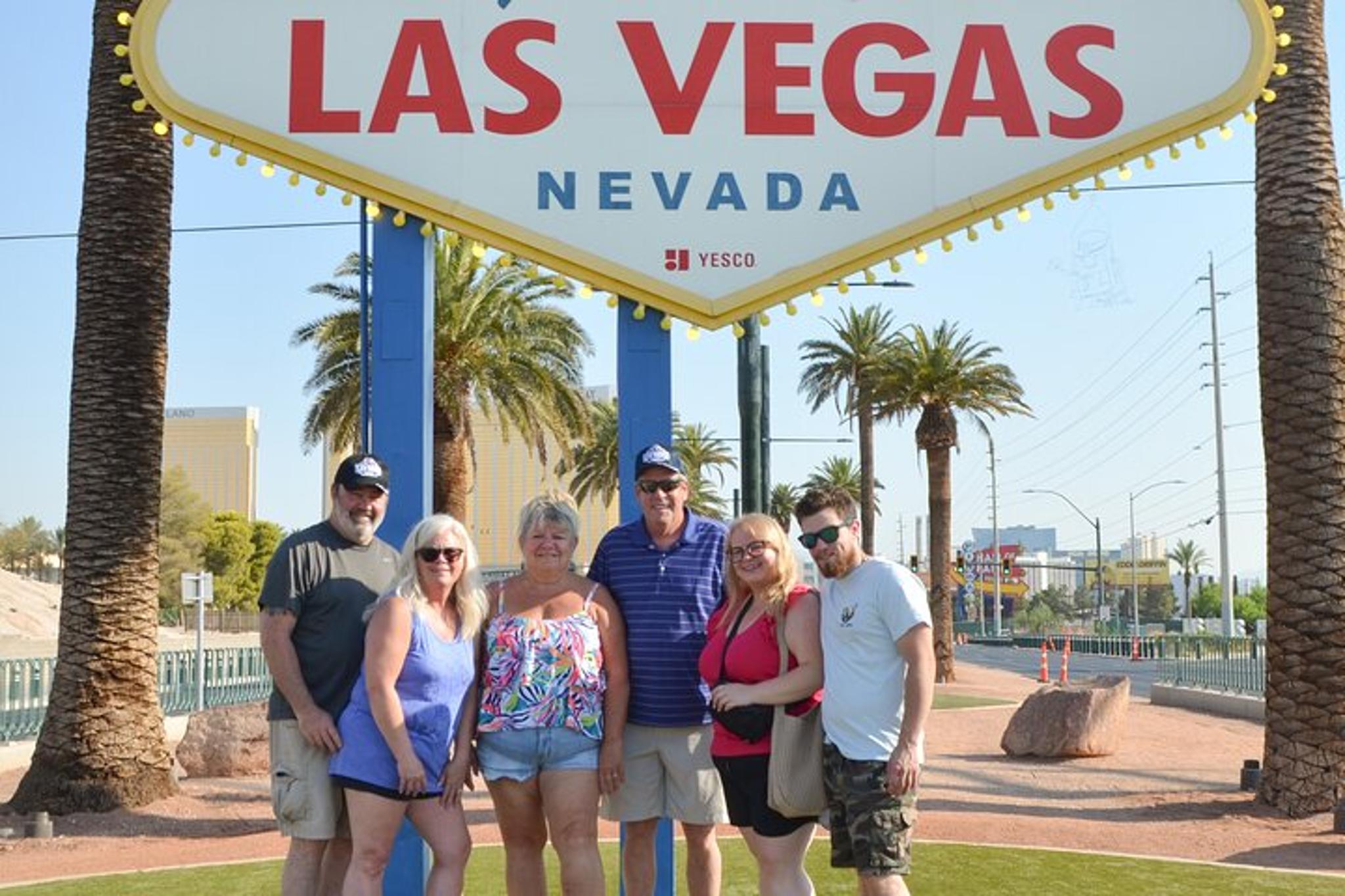 Las Vegas Grand Canyon, Hoover Dam & 7 Magic Mountains Tour - Image 4