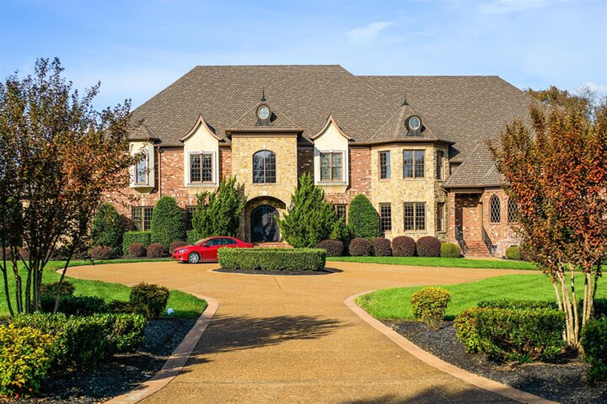 Nashville Homes of the Stars Bus Tour - Image 6