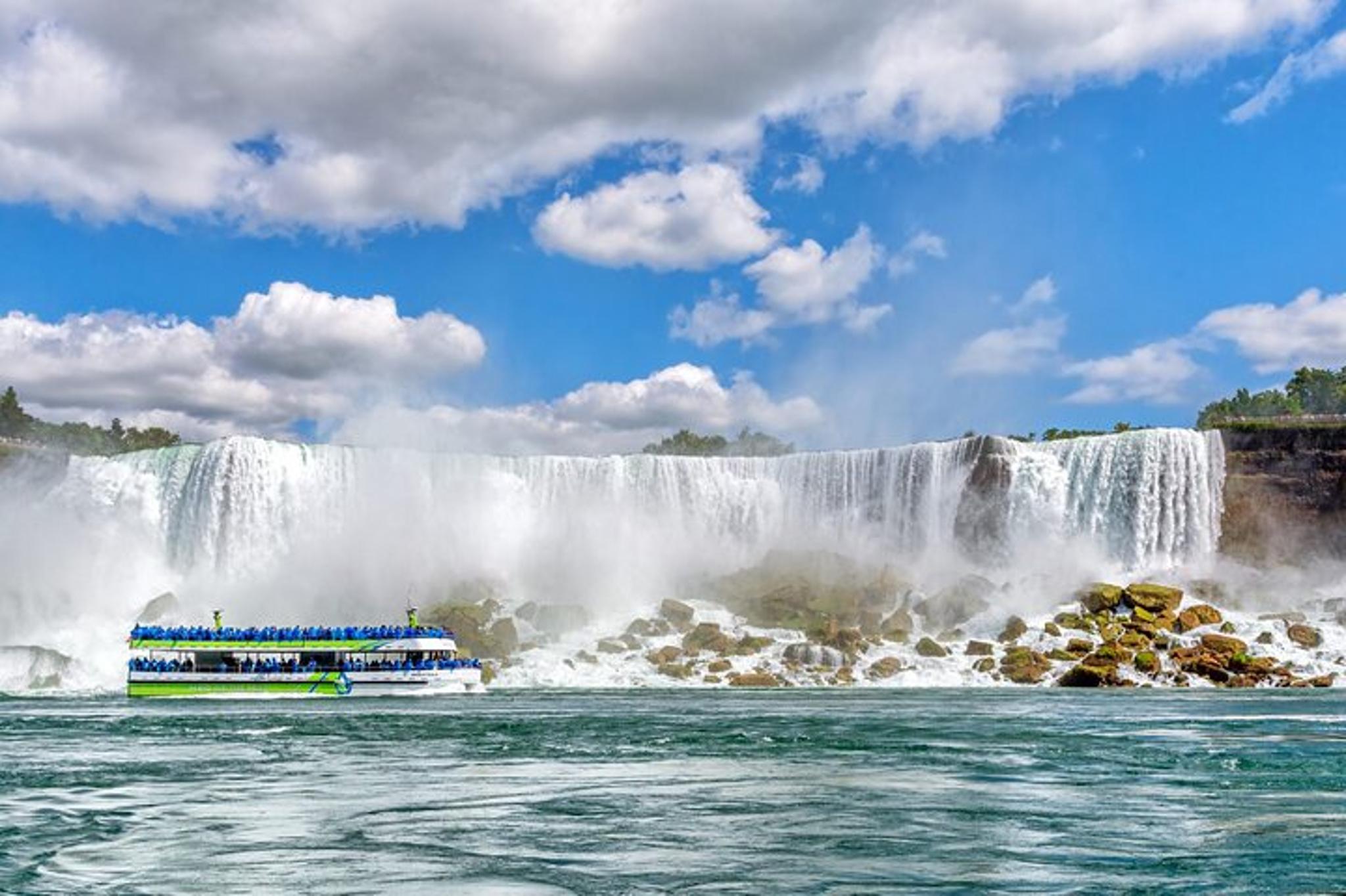Niagara Falls Maid of the Mist and Cave of the Winds Tour - Image 1