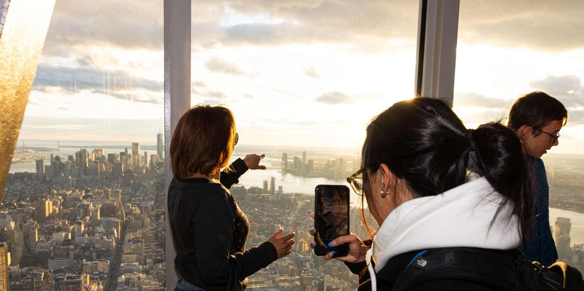 New York City Empire State Building Tour - Image 6