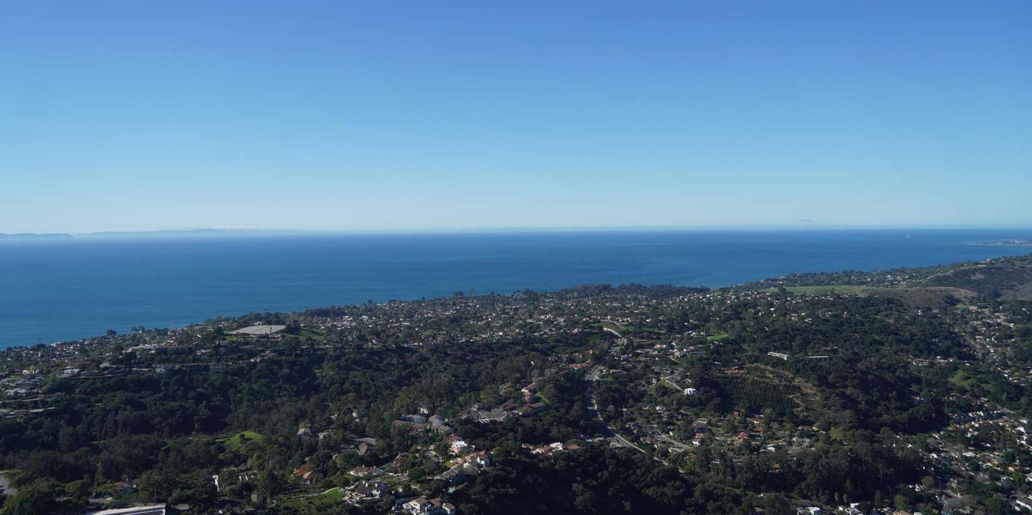 Santa Barbara Helicopter Tour - Image 2