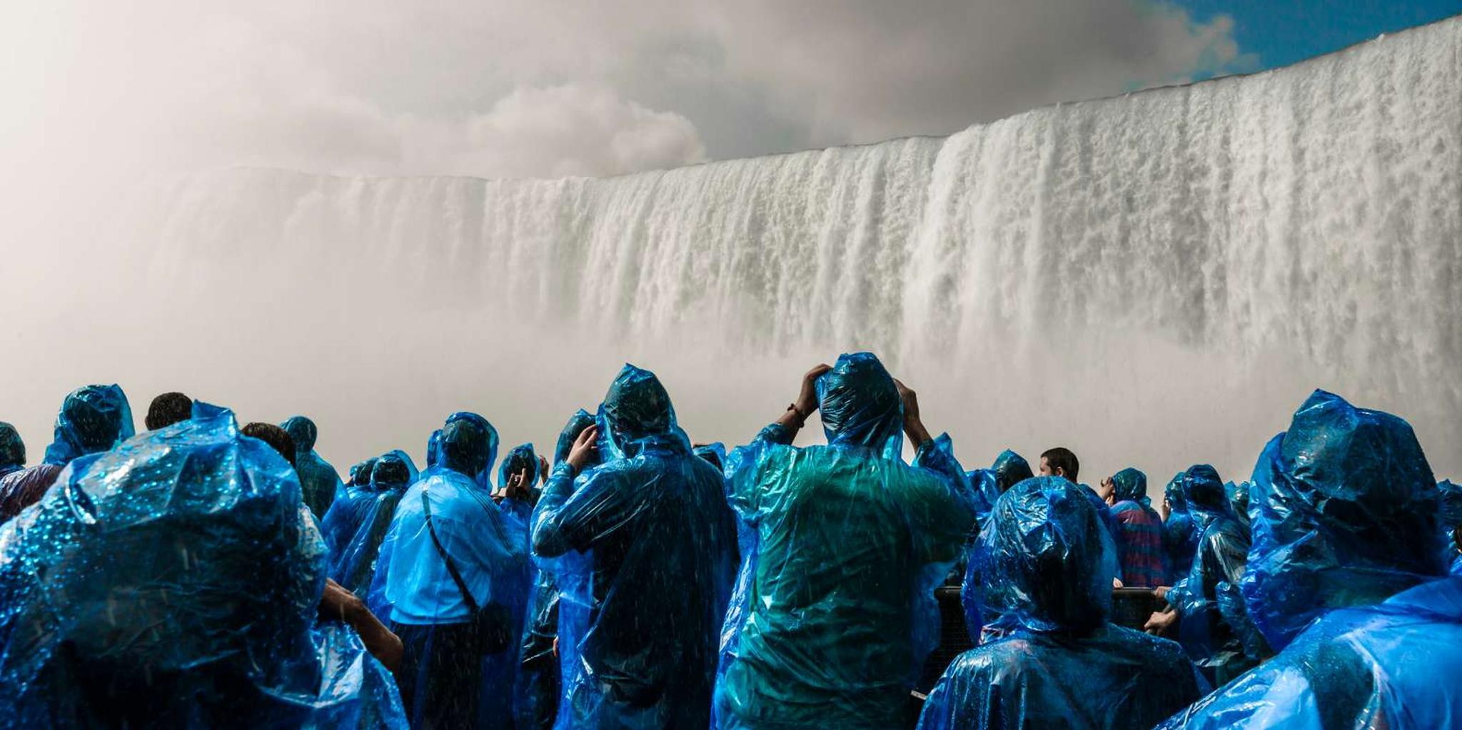 Niagara Falls Guided Tour with Maid of the Mist - Image 5