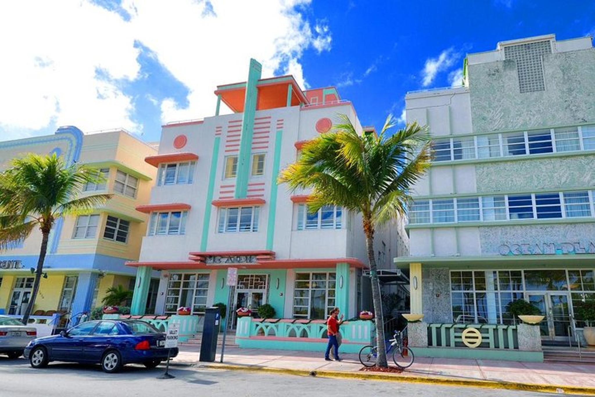 Miami Sightseeing Yacht and South Beach Tour - Image 3