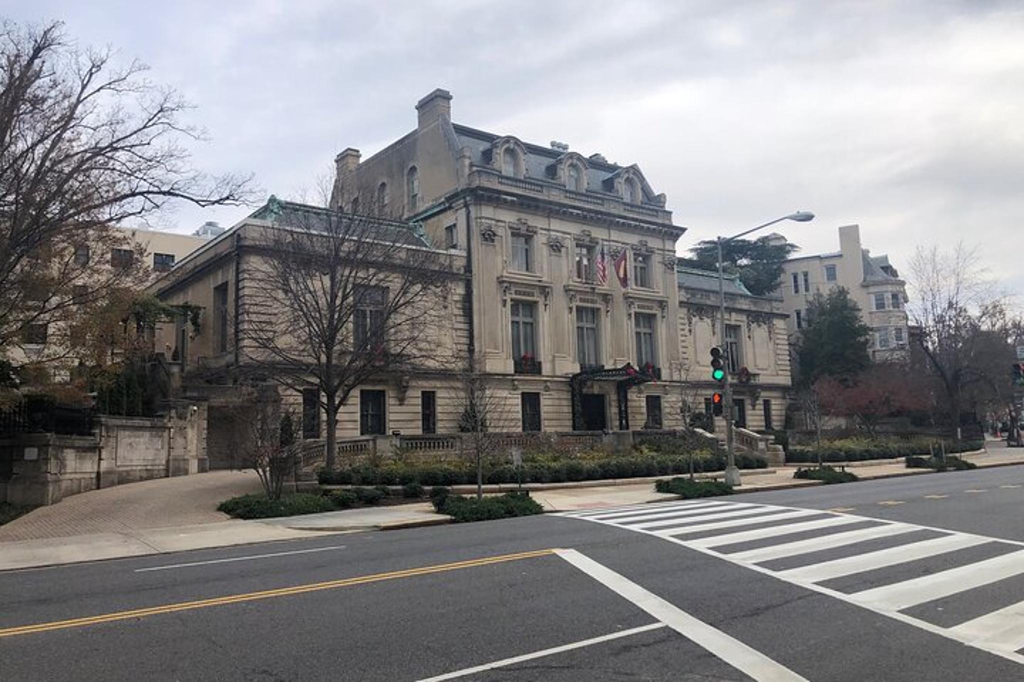 Washington D.C. Spy History Tour with Former CIA Officer - Image 2