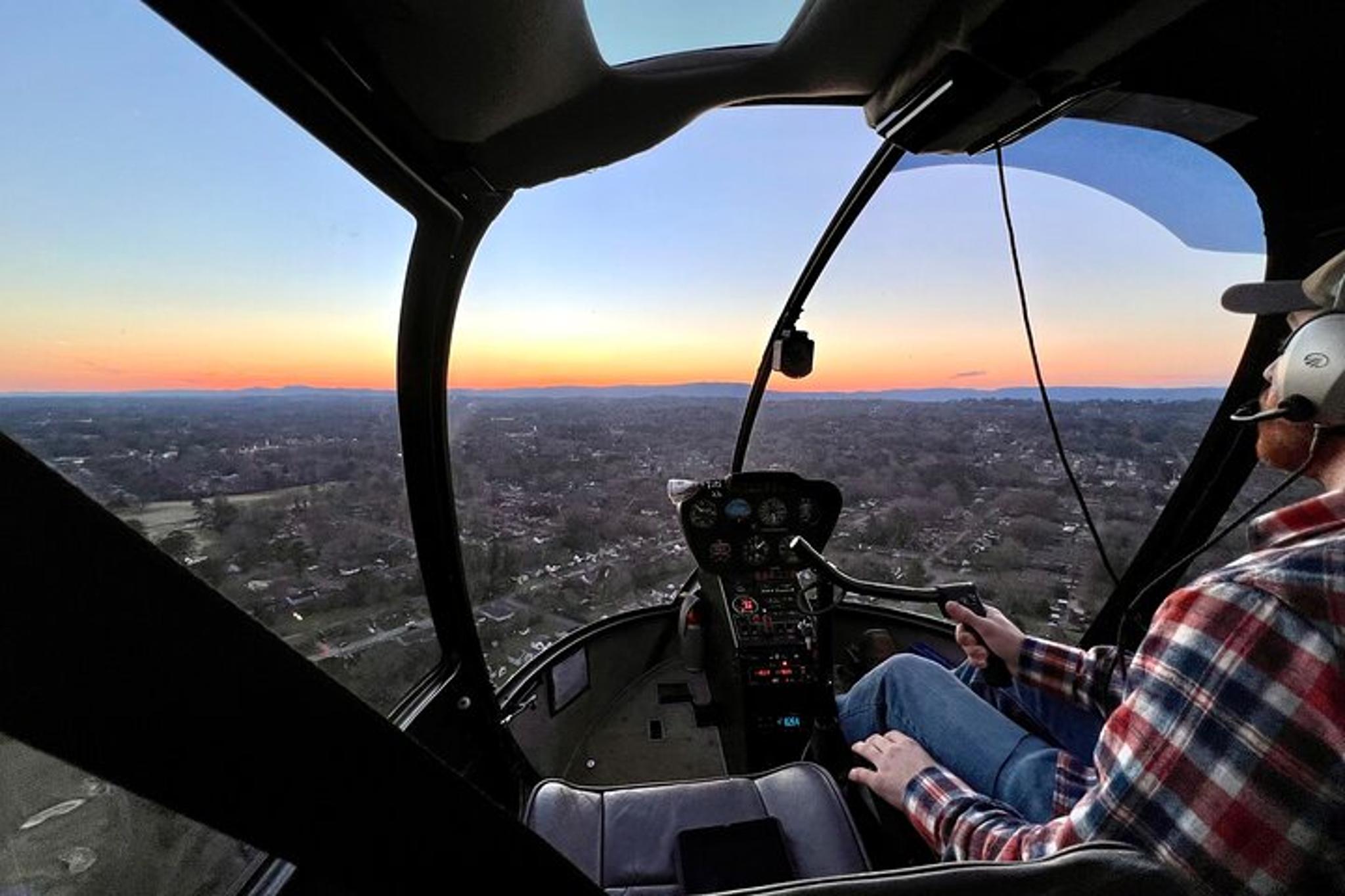Chattanooga Helicopter Tour Over Lookout Mountain - Image 3