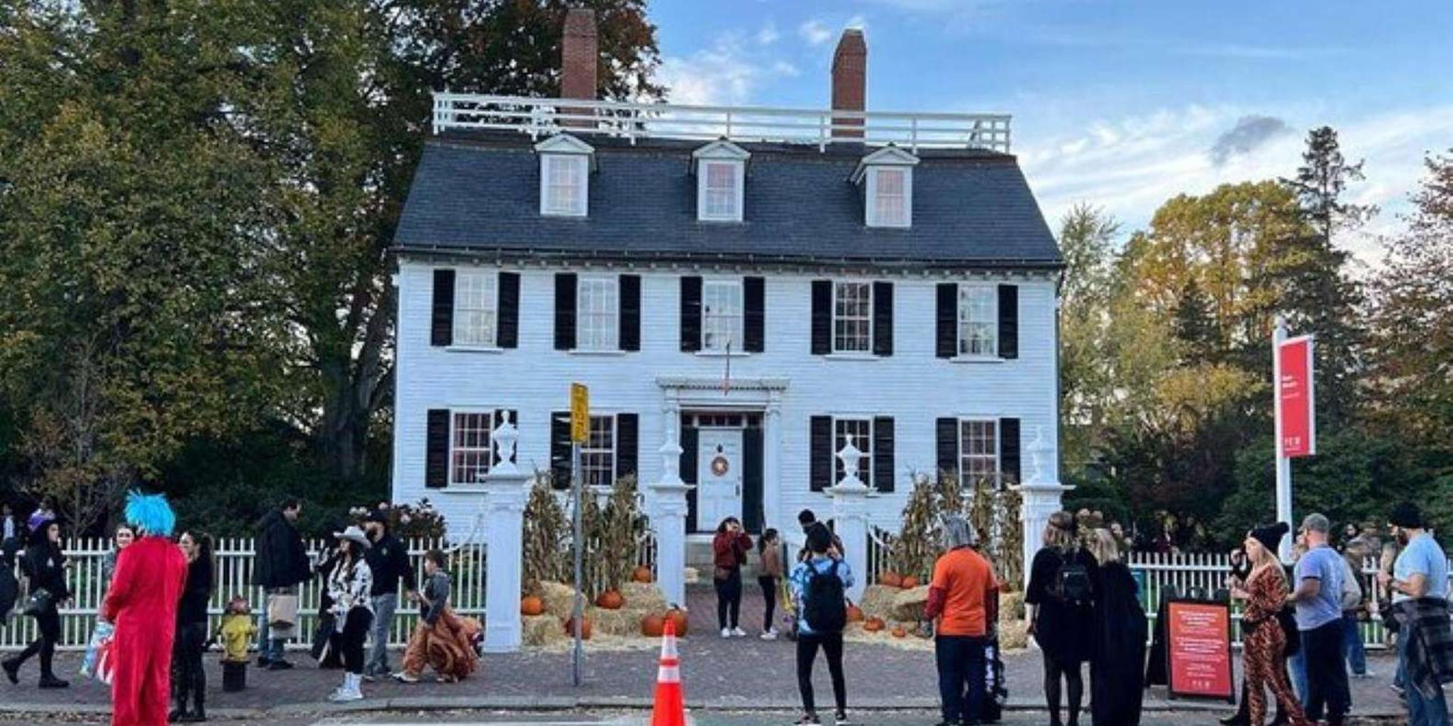 Salem Witch Trial History and Haunts Walking Tour - Image 2