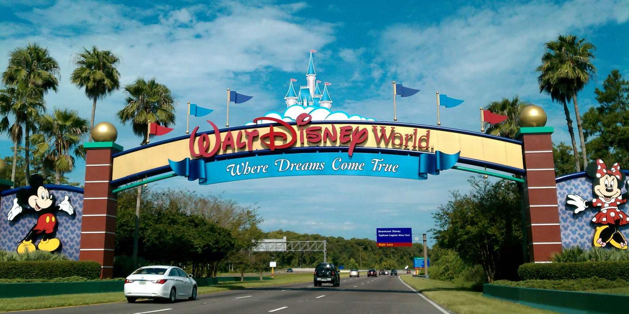 Orlando Day Trip from Miami with Theme Park Admission - Image 2
