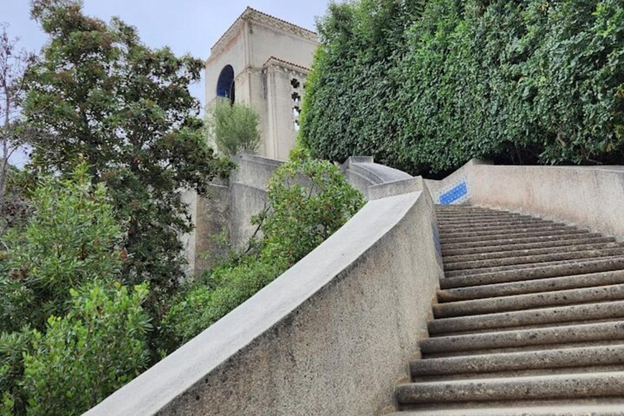 Catalina Haunted Hiking Tour - Image 6