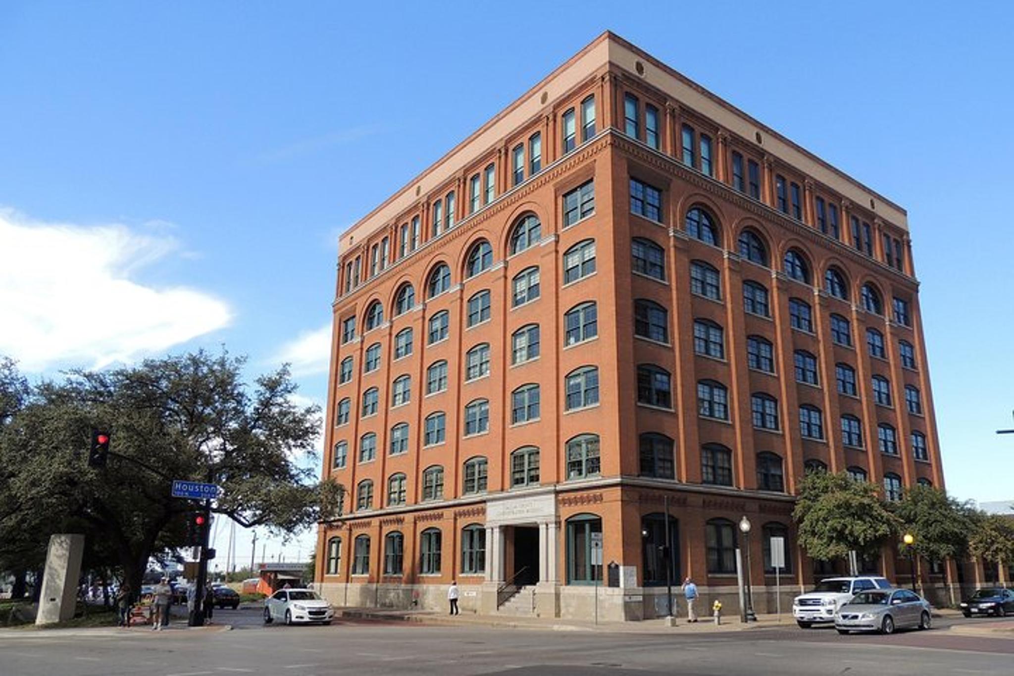 Dallas JFK Assassination Tour with Museum - Image 2