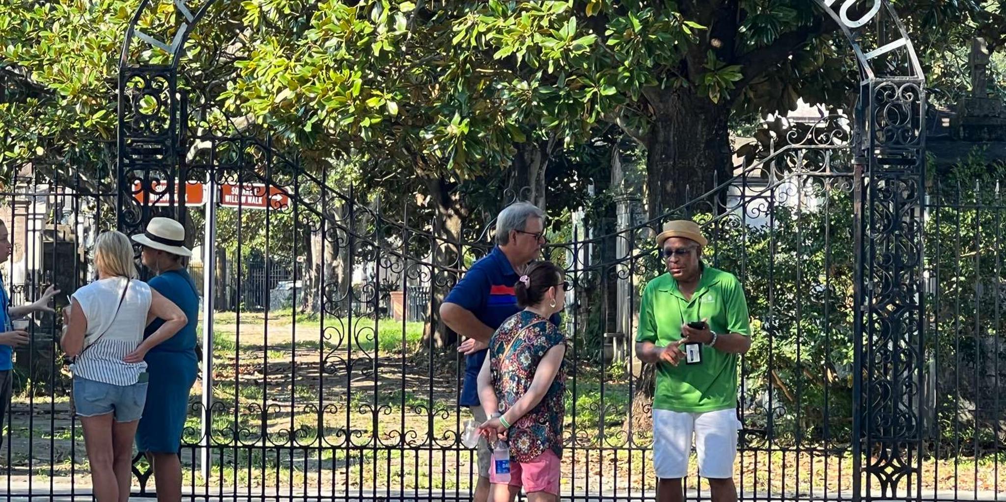 New Orleans Garden District Architecture Walking Tour - Image 5