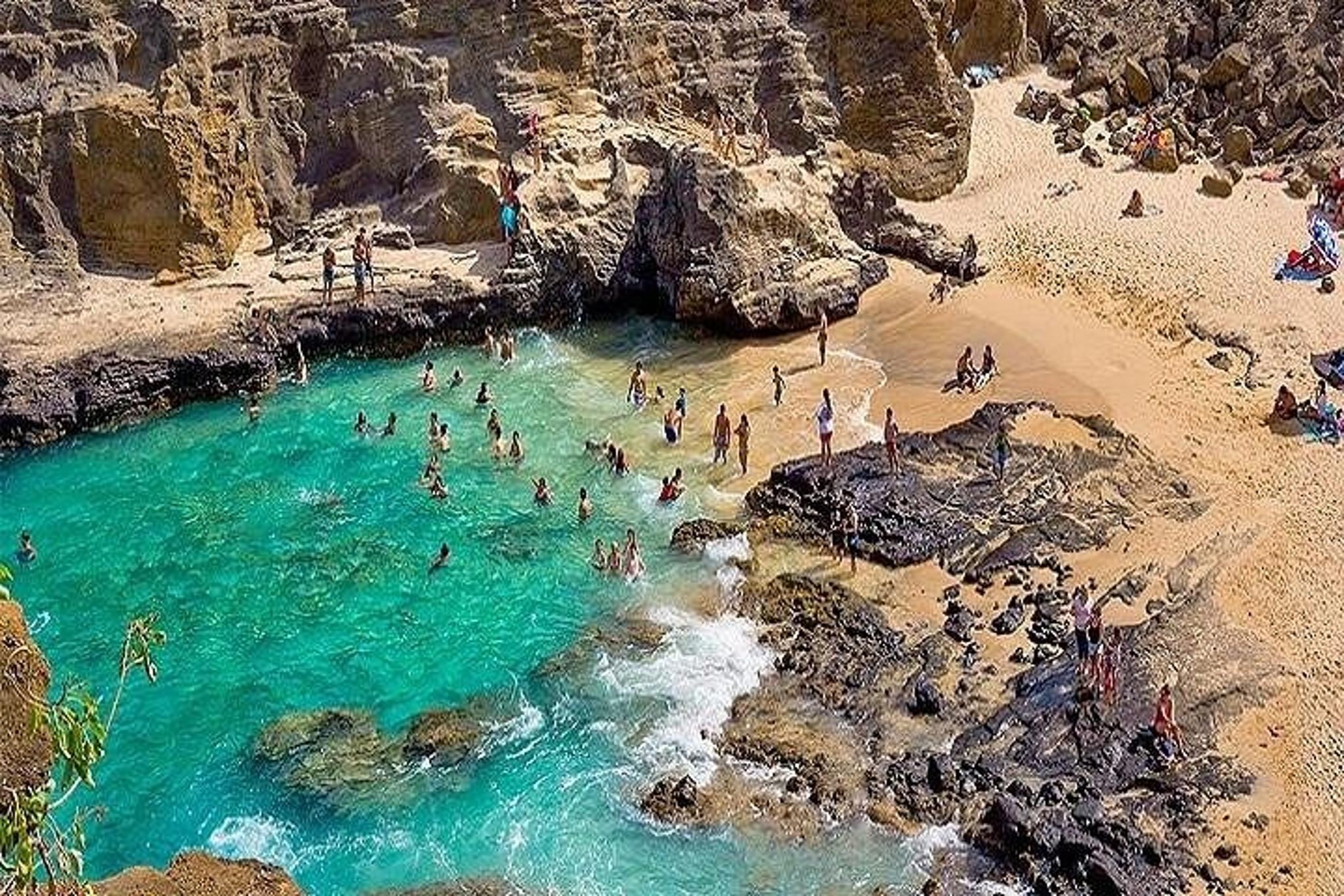 Oahu Circle Island Tour from Kauai - Image 1