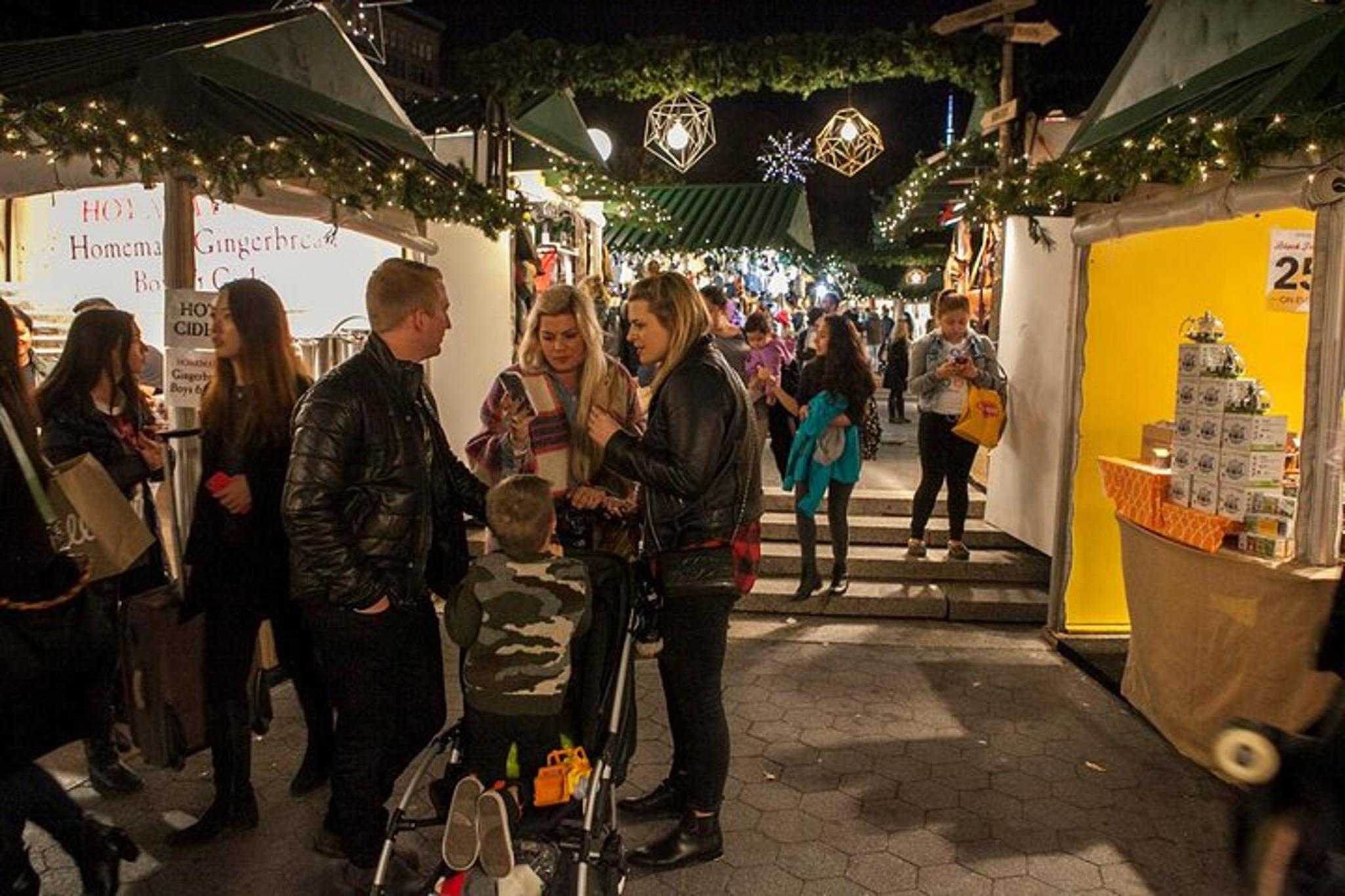 New York City Christmas Lights and Markets Walking Tour - Image 6