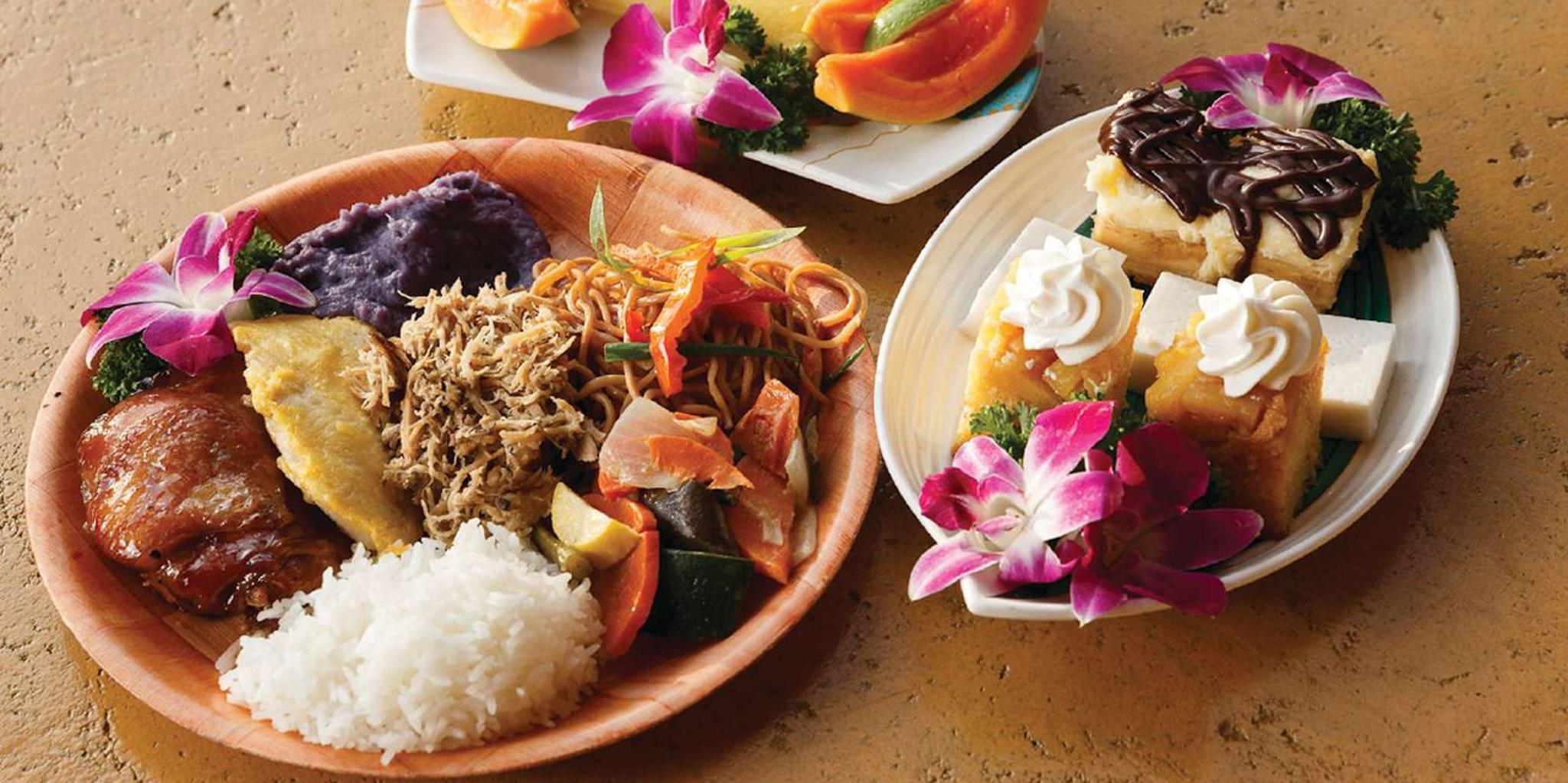 Kauai Luau Kalamaku Dinner & Show - Image 3