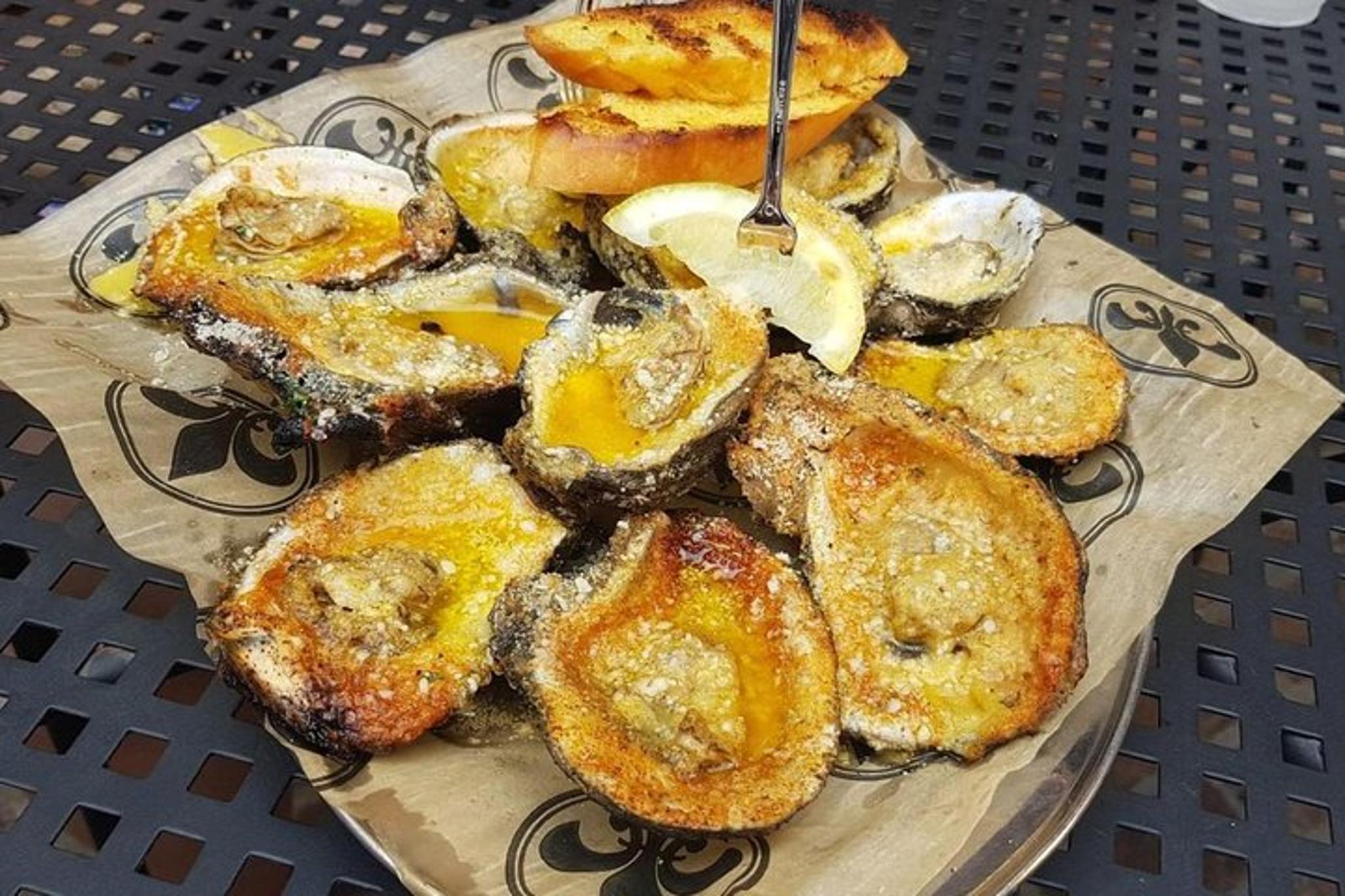 New Orleans Seafood Tour in the French Quarter - Image 4