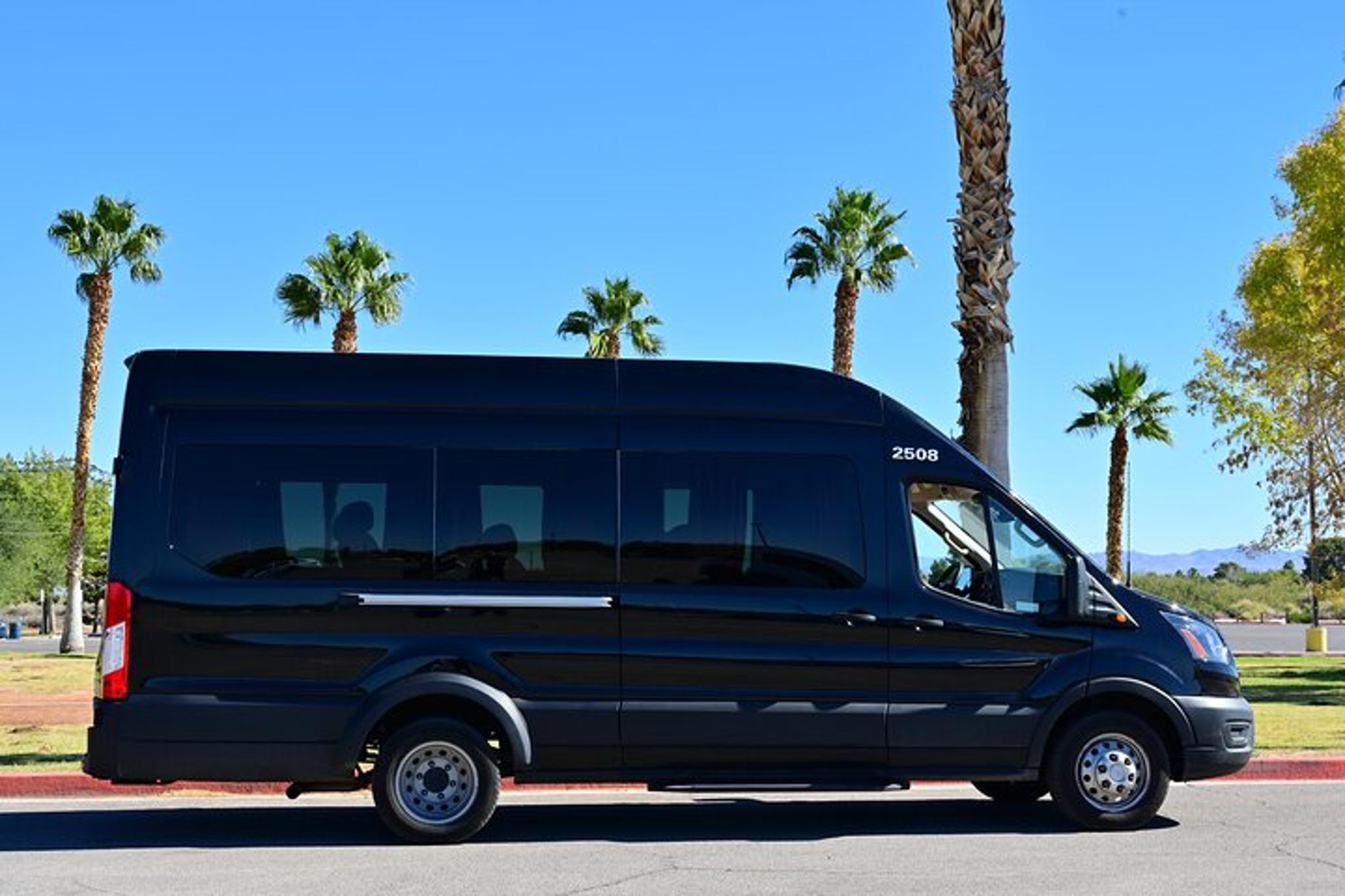 Las Vegas Grand Canyon and Antelope Canyon 4-Day Tour - Image 5