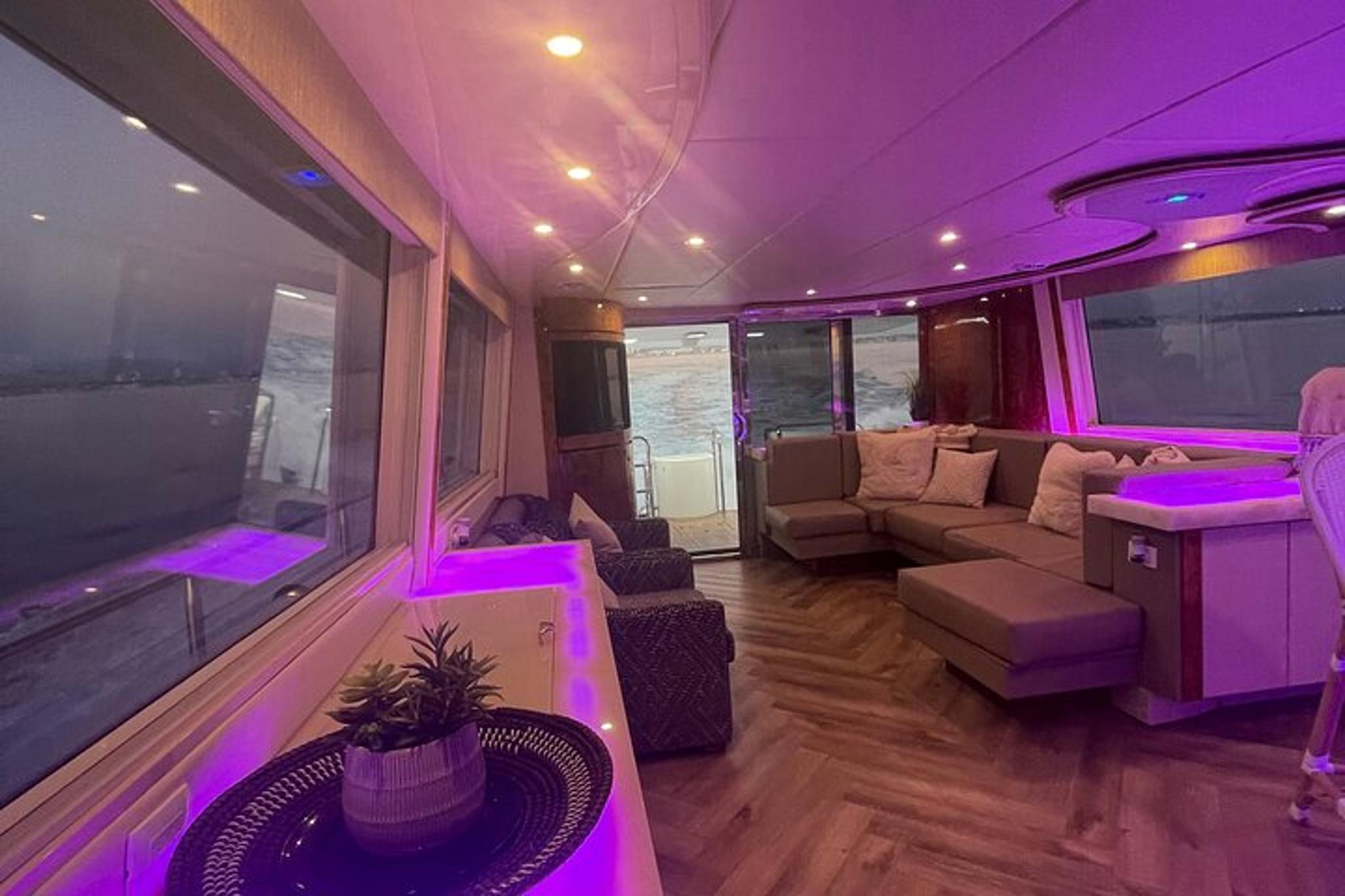 Newport Beach Yacht Rental - Image 2
