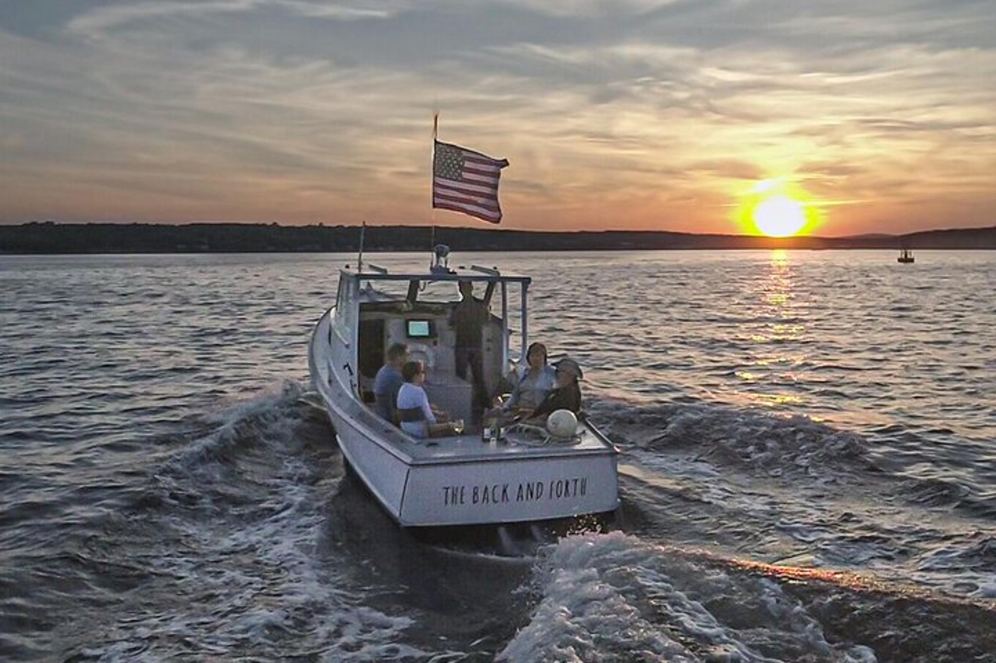 Belfast Cruise with Sunset and Lobster Roll - Image 3