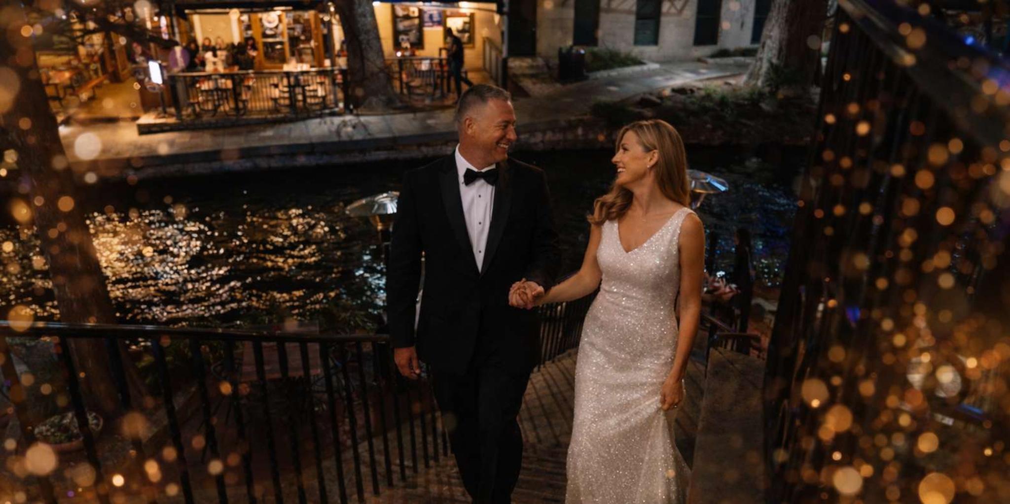 San Antonio Romantic Night Walk for Couples - Image 2