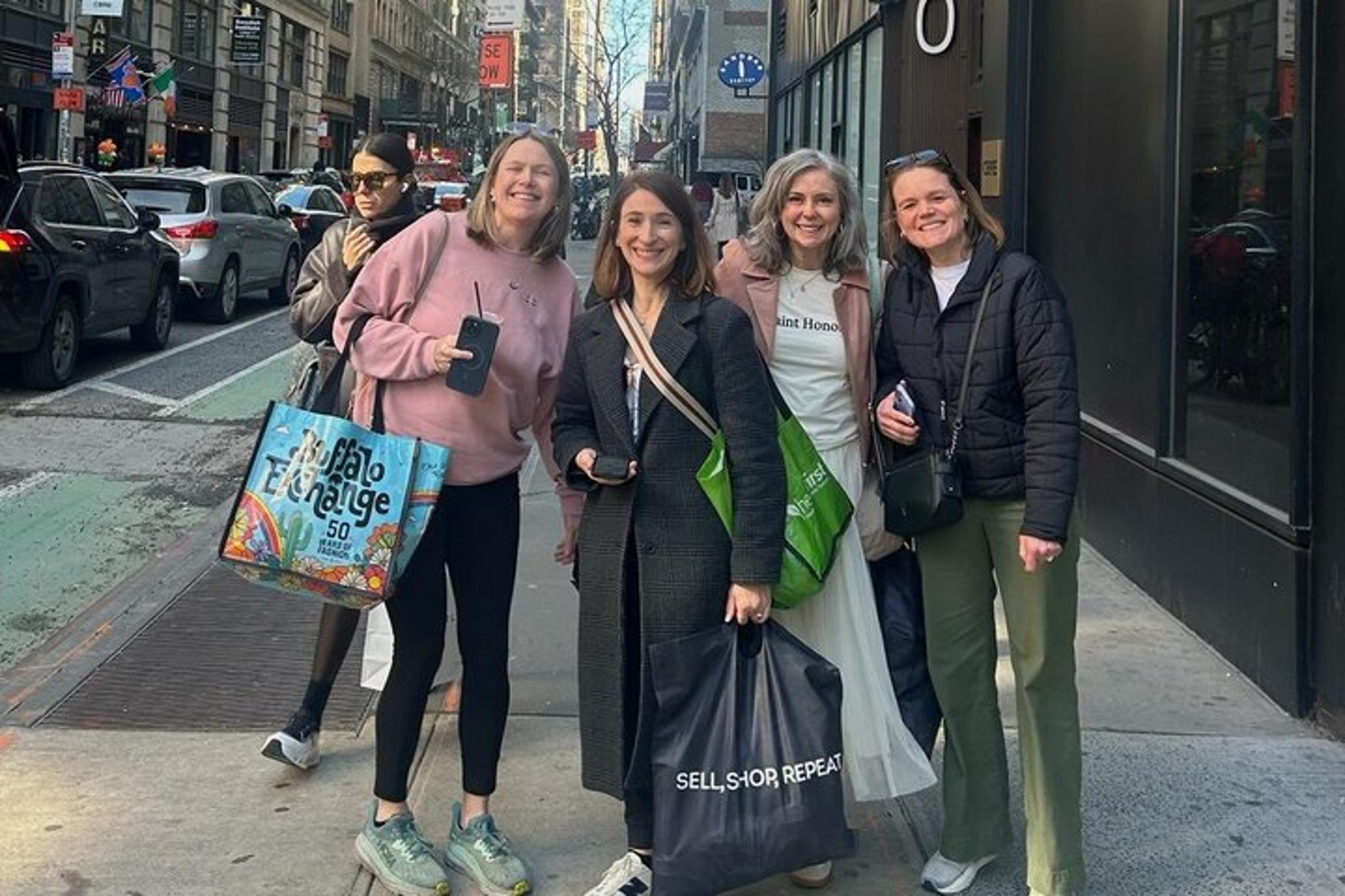 NYC Secondhand Shopping Tour - Image 3