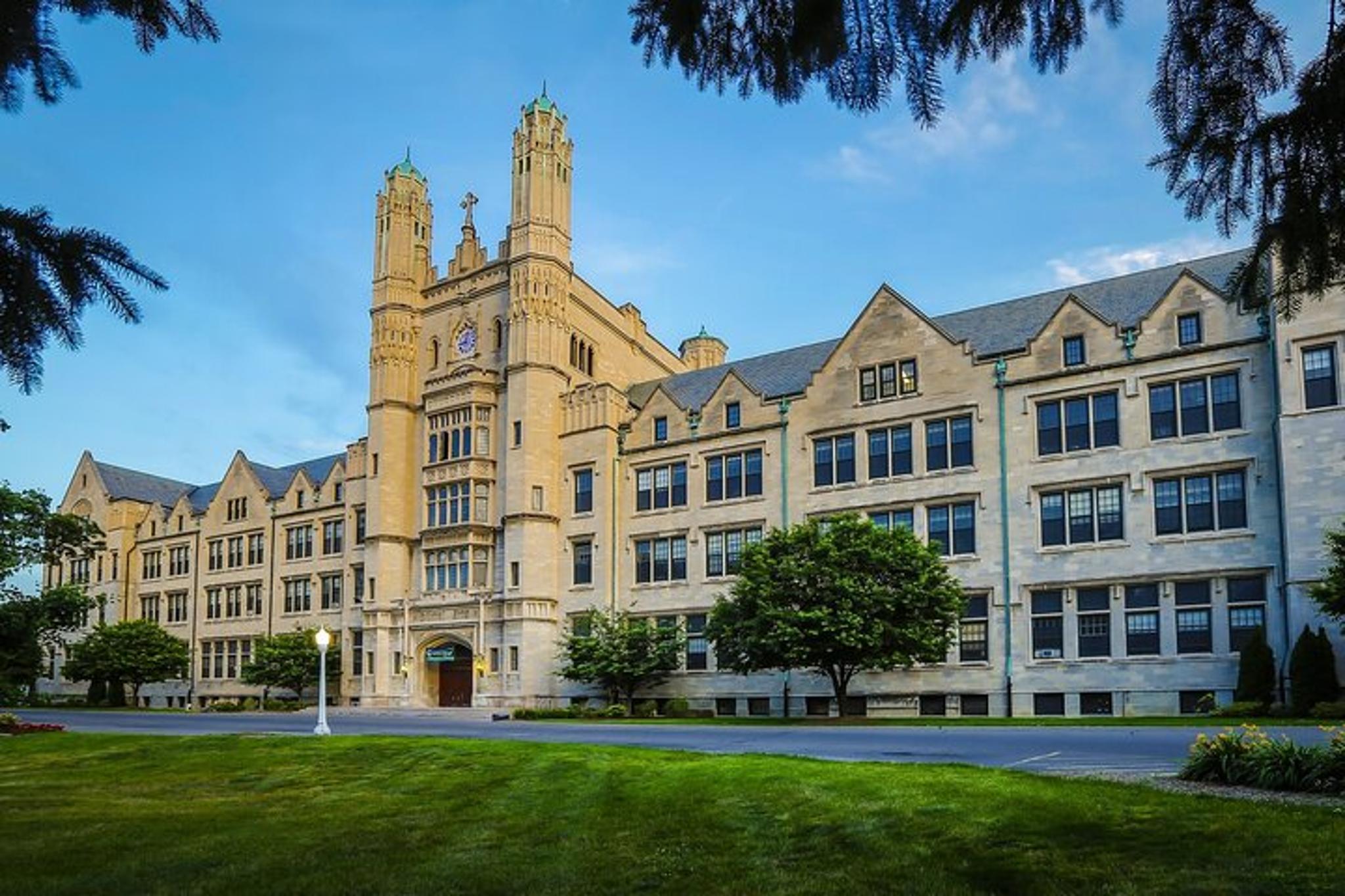 Detroit Private Airport Transfer - Image 6