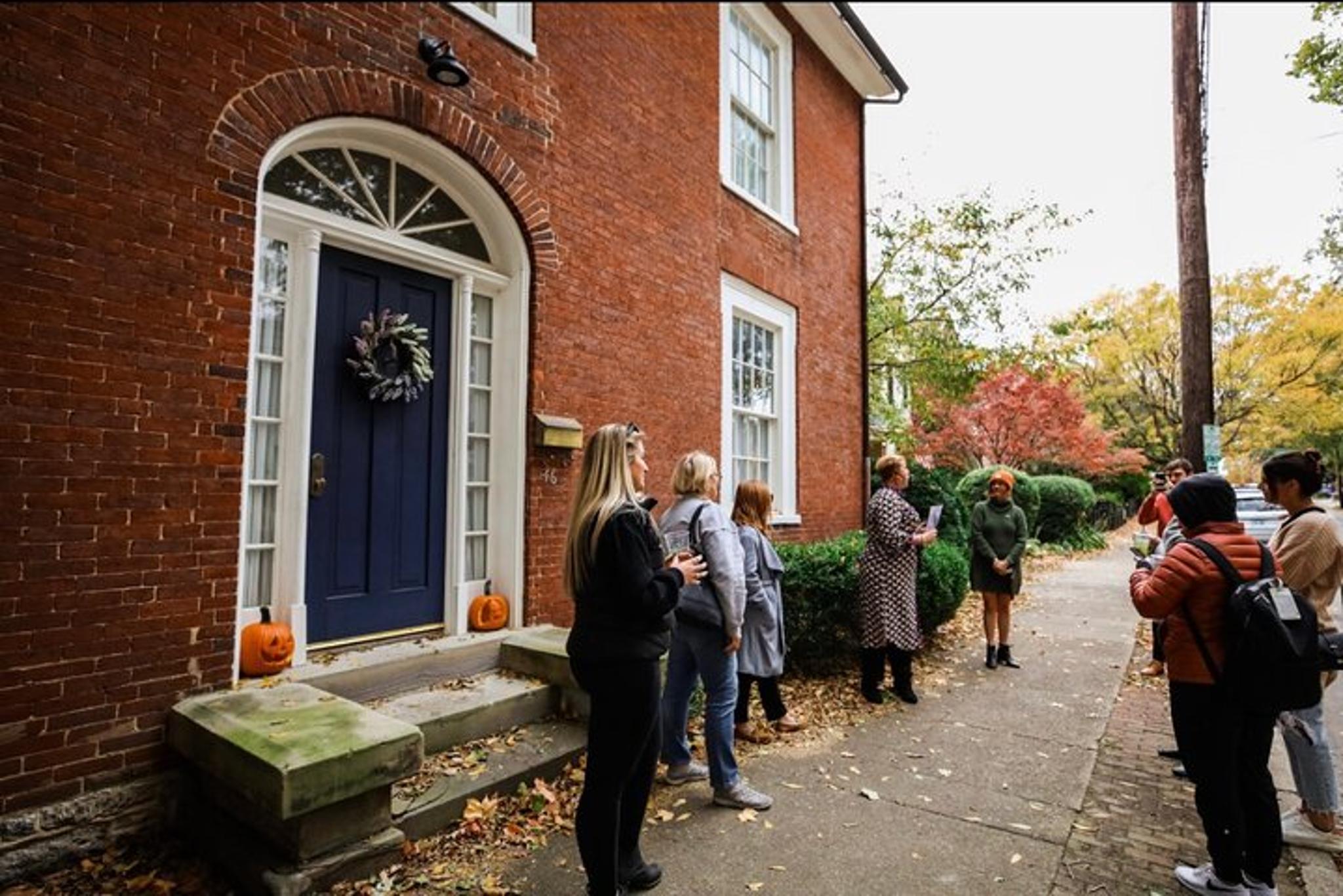 Lexington Walking Food & Haunted History Tour 3 hr - Image 6