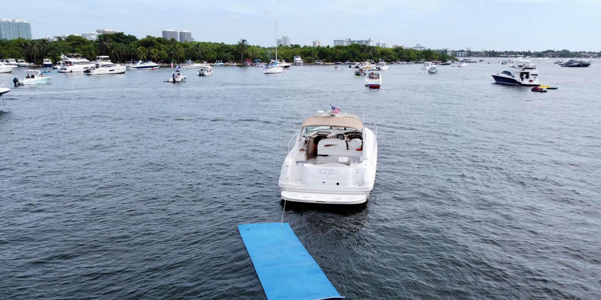 Miami Private Yacht Tour with Dolphin Watching - Image 3