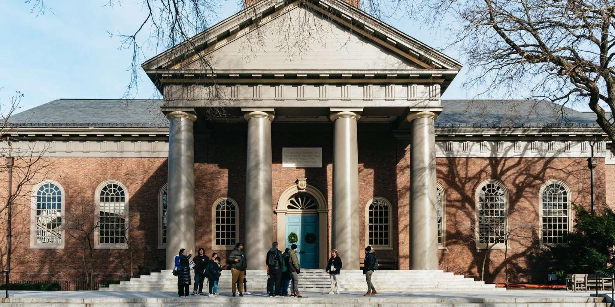 Cambridge Harvard University Walking Tour