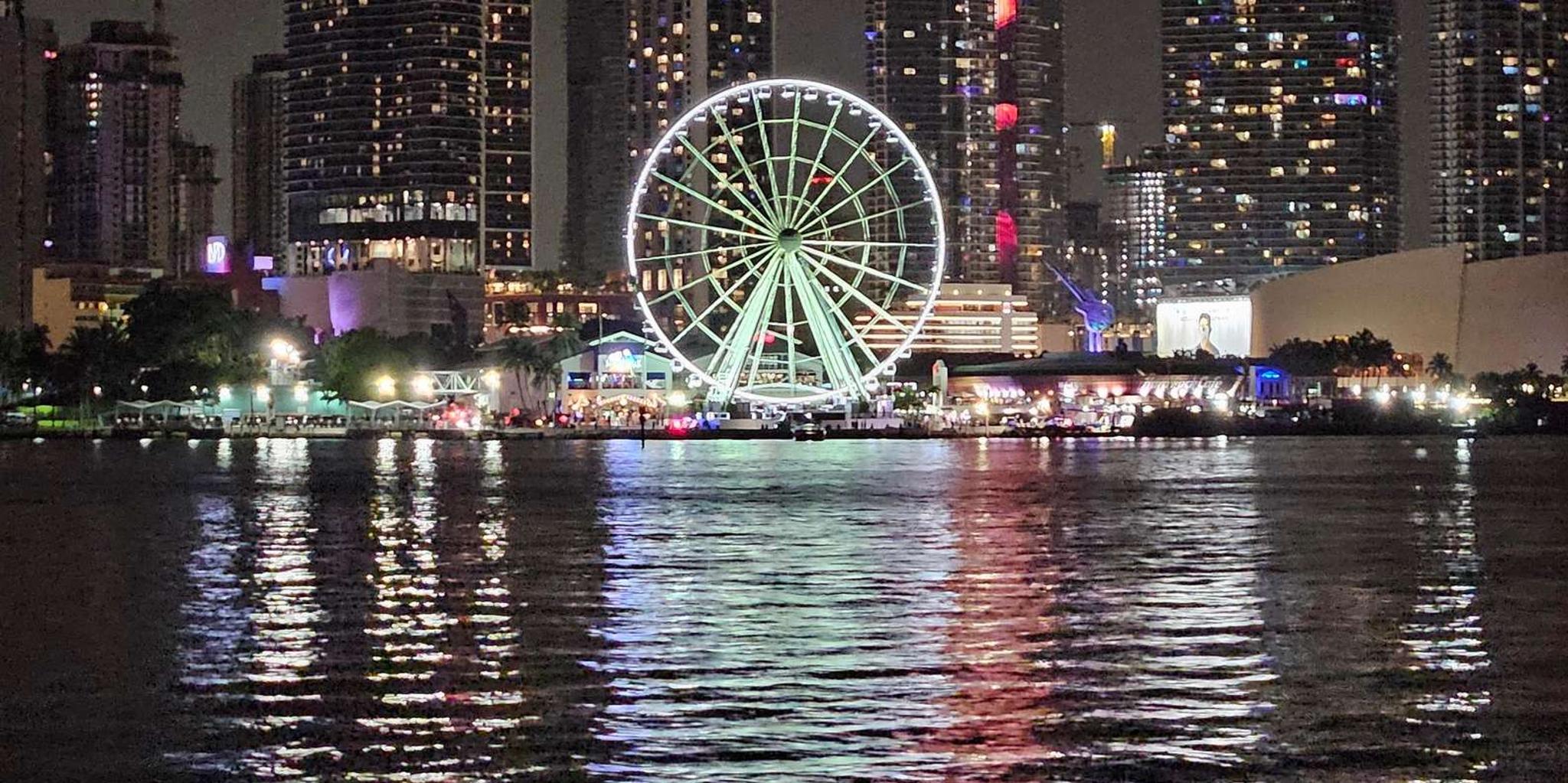 Miami Nightclub Party Cruise with Open Bar - Image 2