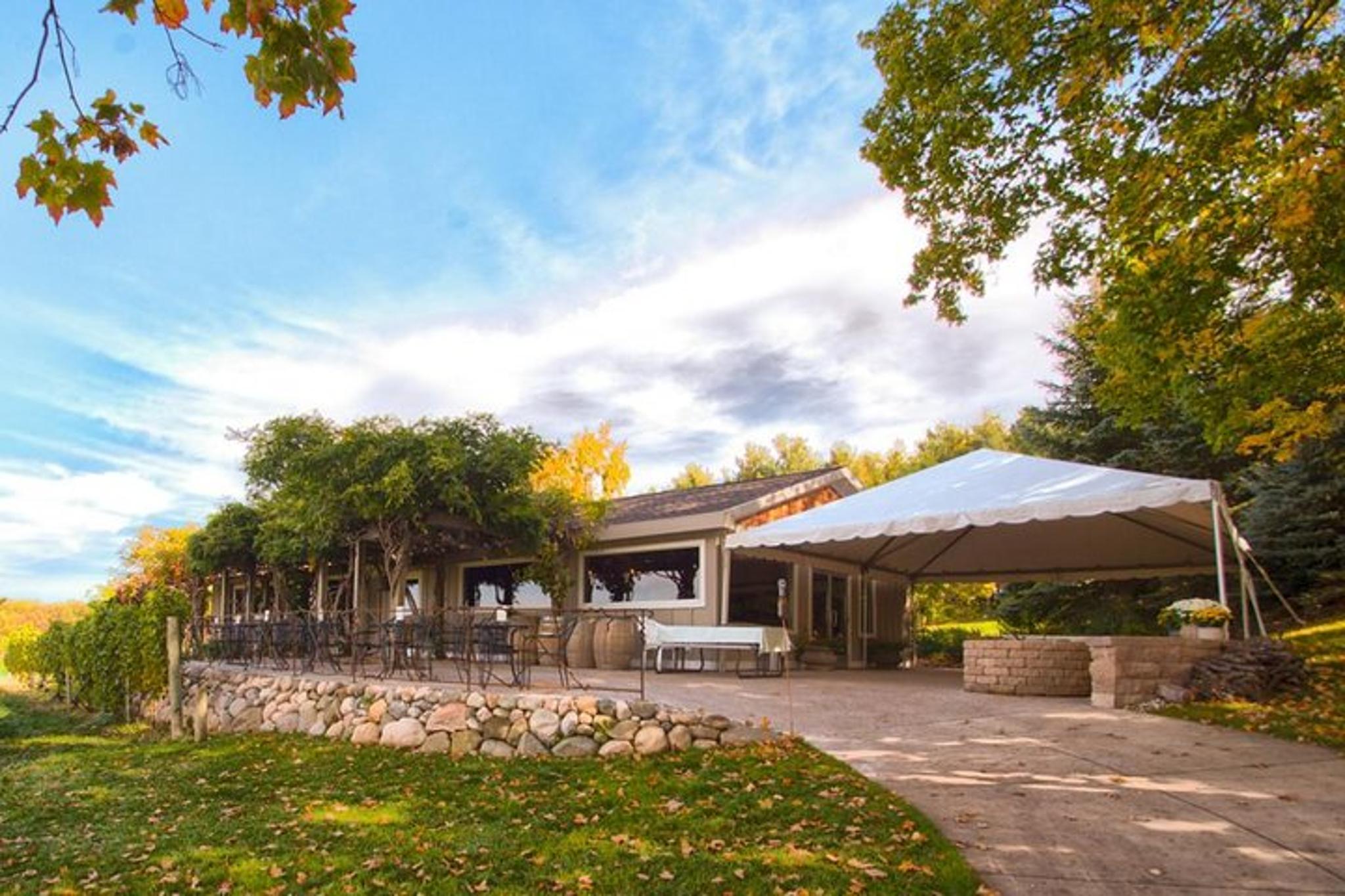 Traverse City Winery or Brewery Tour - Image 5