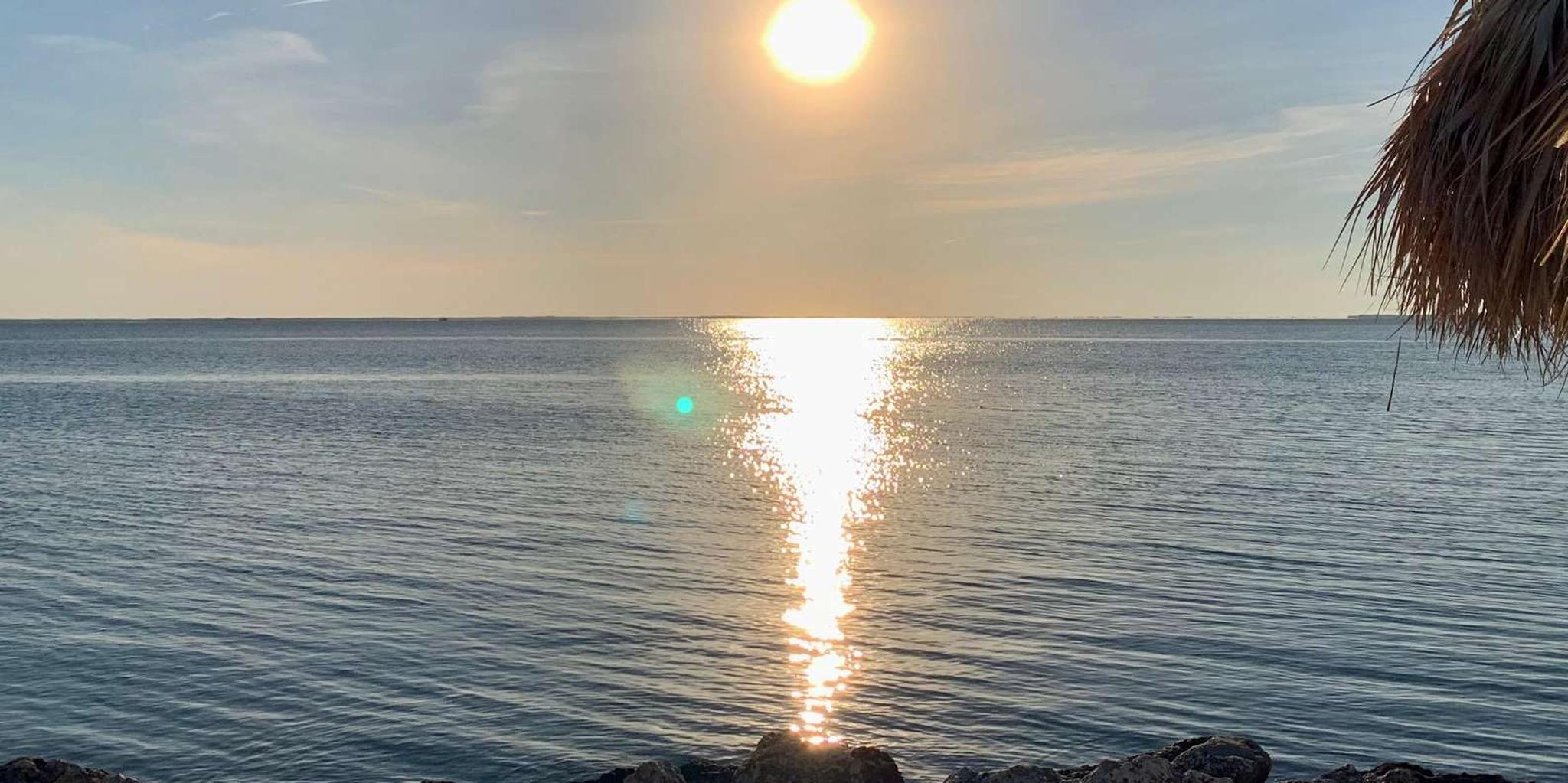 Key Largo Beach Cabana Experience - Image 3