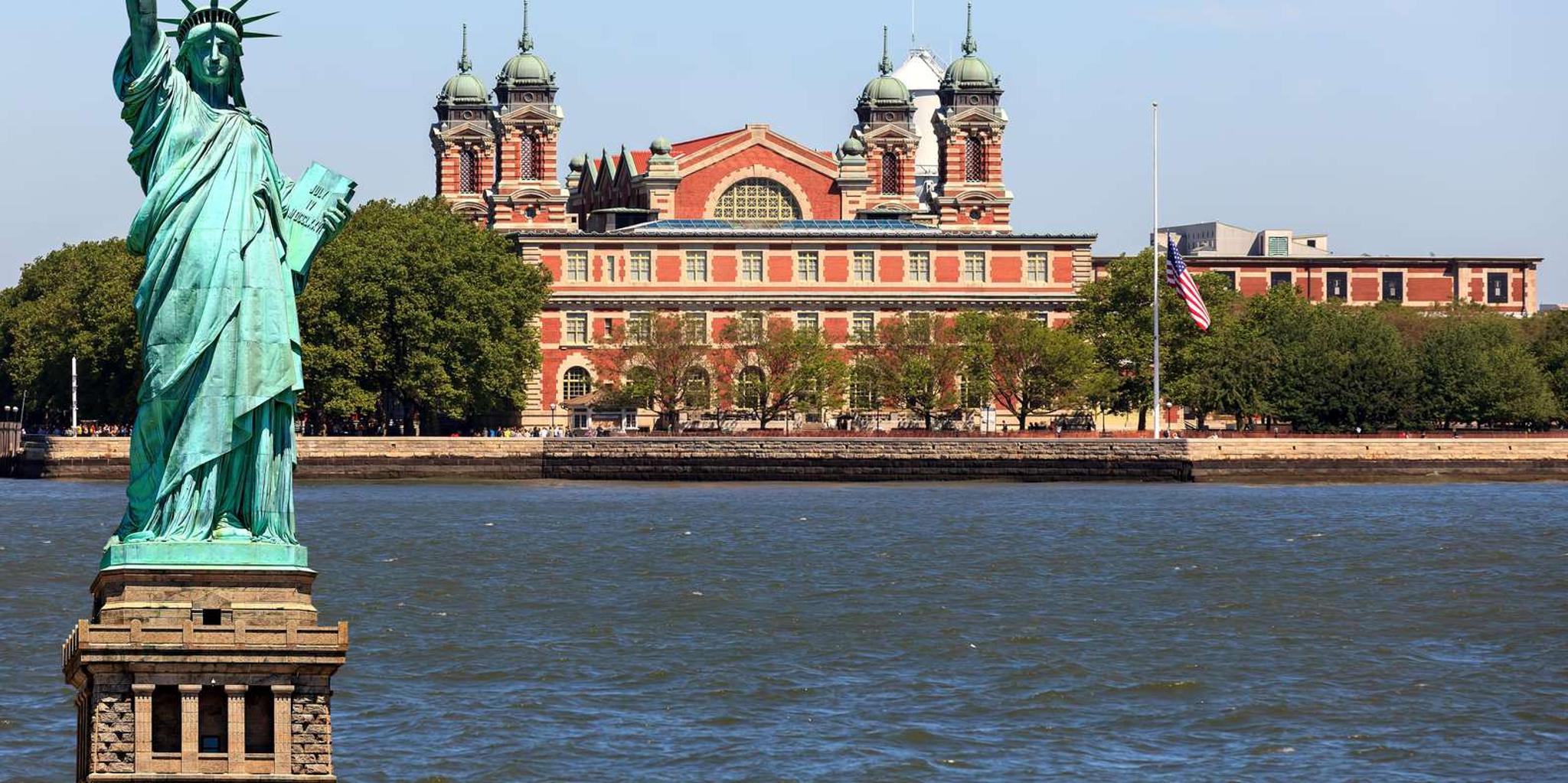 New York City Statue of Liberty and Staten Island Pizza Tour 2 hr