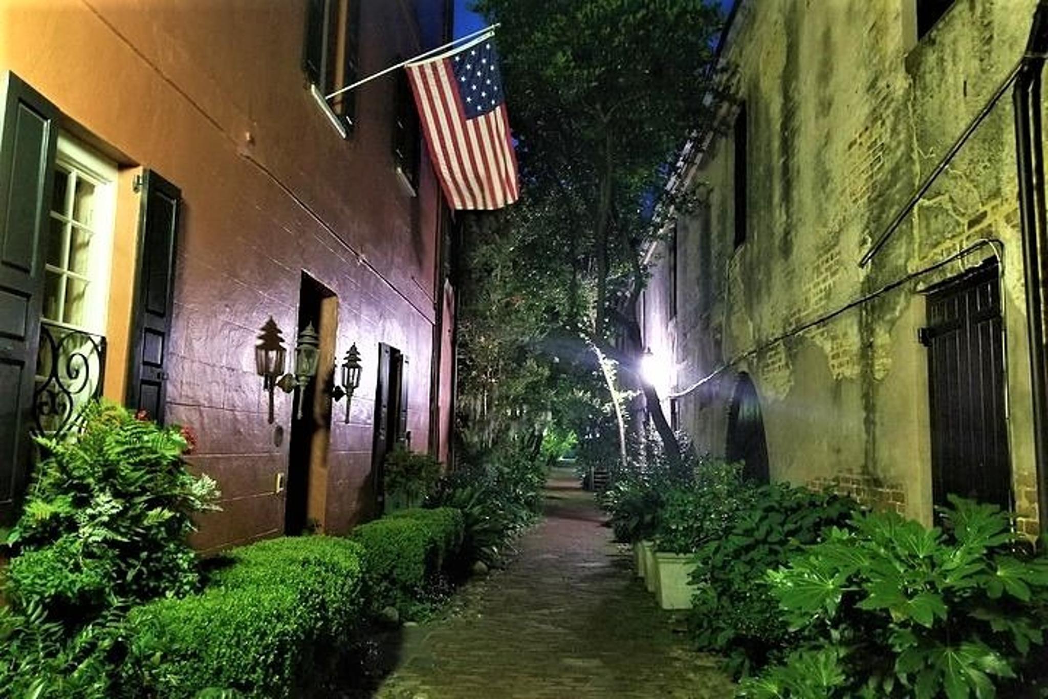 Charleston Night-Time Walking Ghost Tour - Image 2