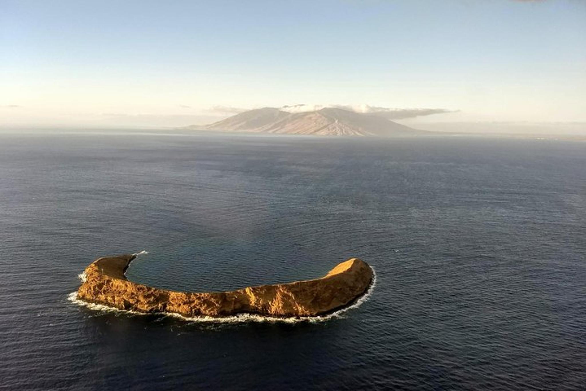 Maui Circle Island Air Tour for 2-5 - Image 3