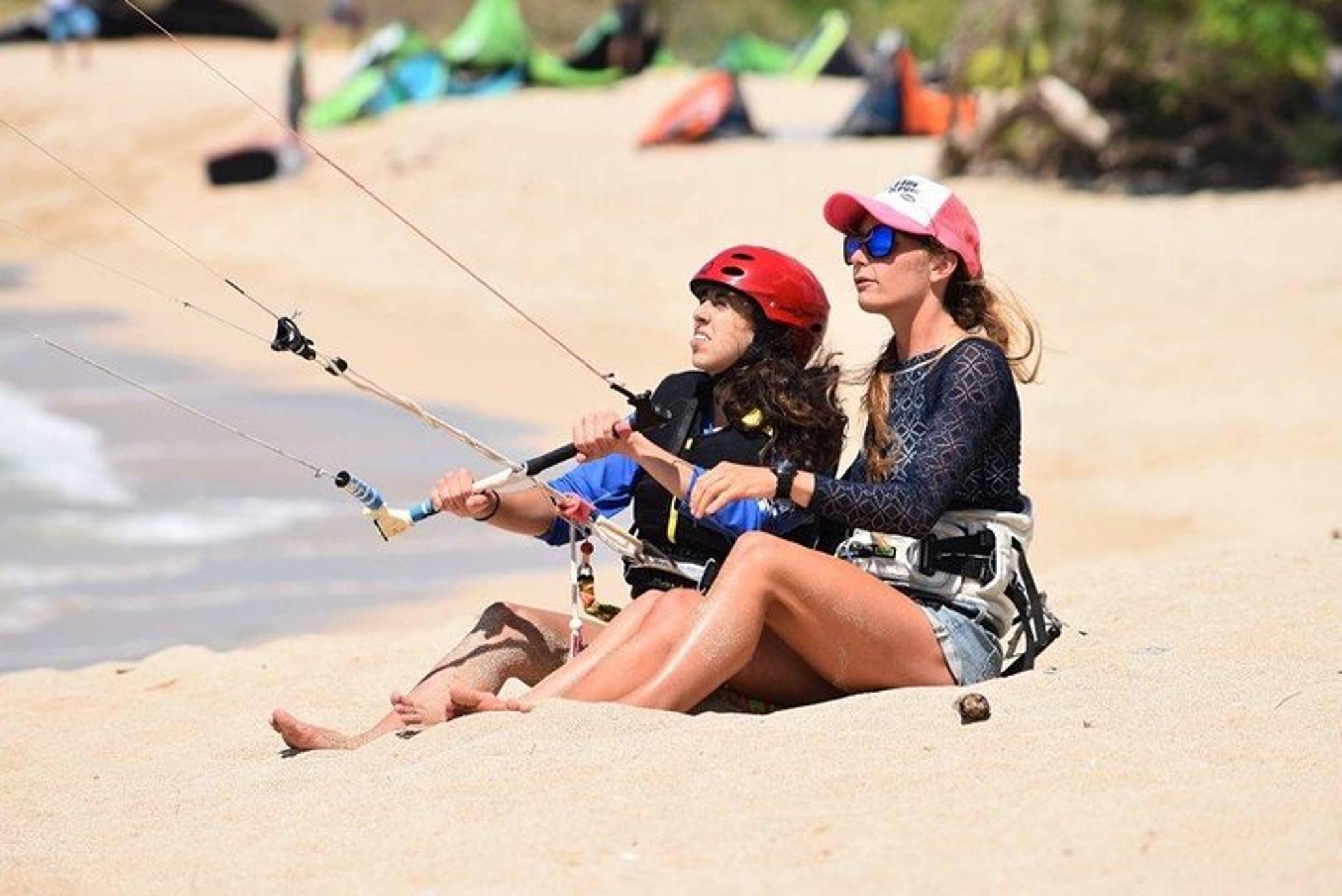 Kahului Kiteboarding Lessons at Kanaha Beach 2.5 Hr - Image 4