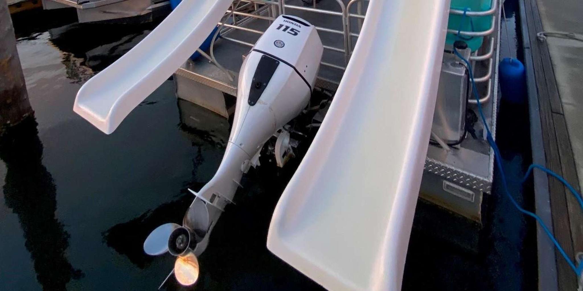 Fort Walton Pontoon Boat Rental with Double Slides 8 hr - Image 6