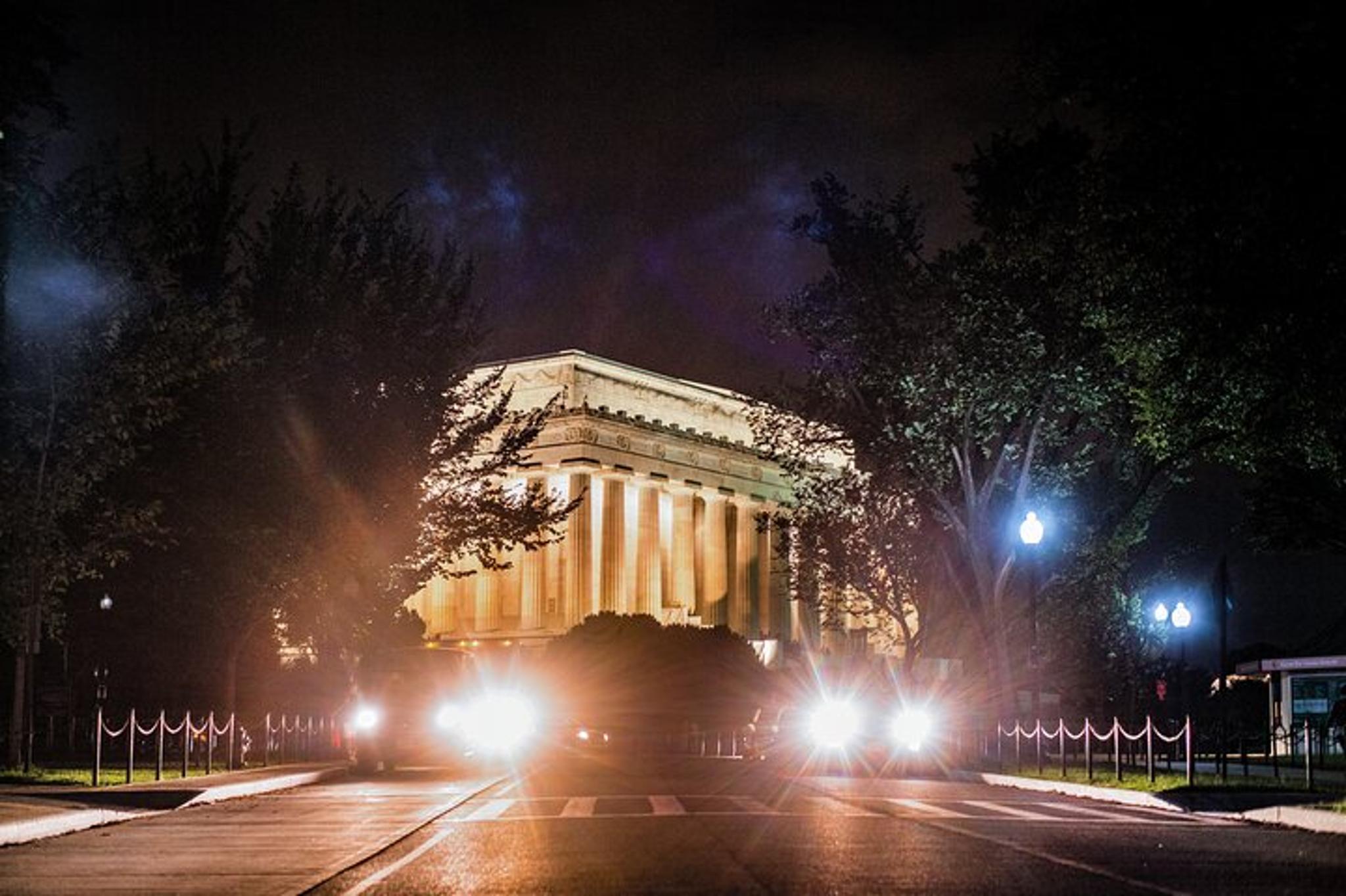 Washington DC Night Tour with Monuments & Museums - Image 6