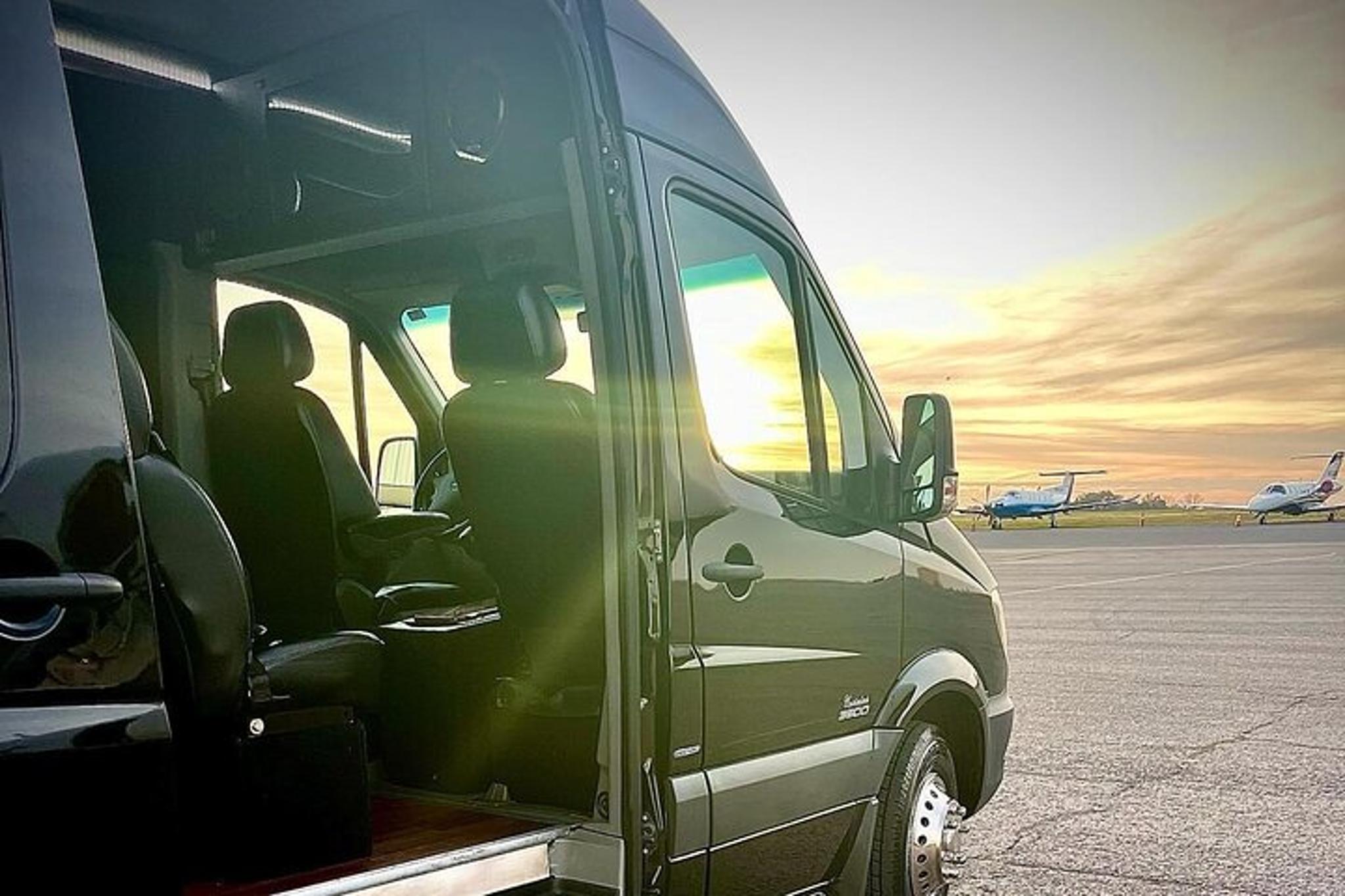 Nashville Airport Private Transportation - Image 5