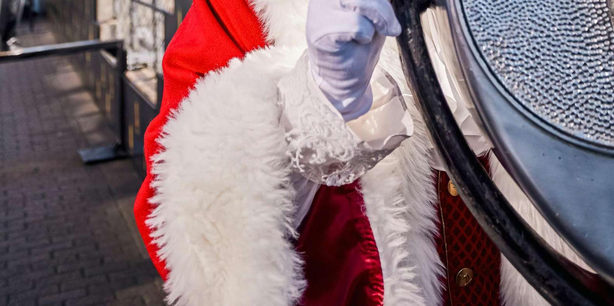 New York City Empire State Building Observation Deck - Image 2