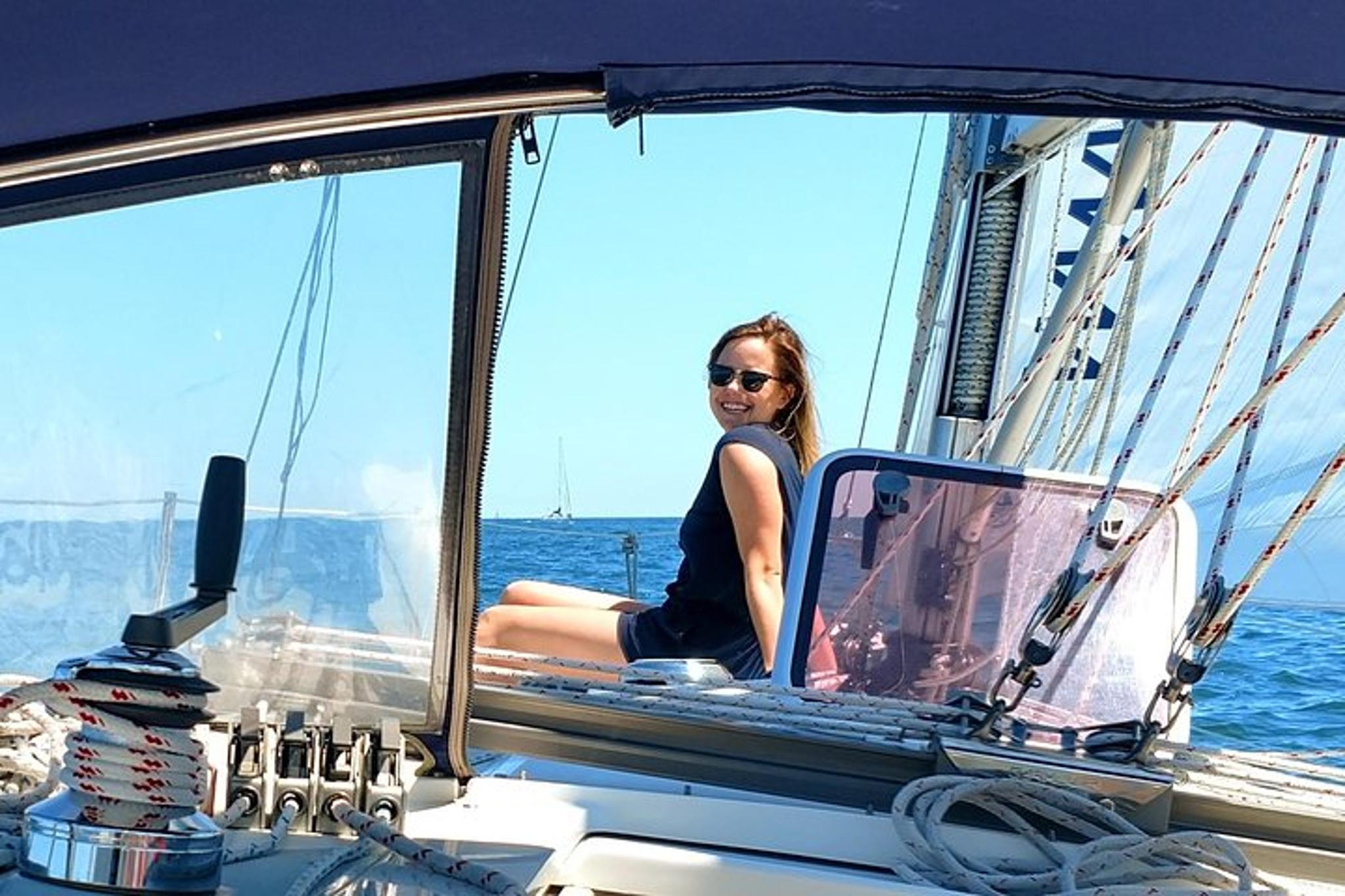 Chicago Sailing Tour on Lake Michigan - Image 5