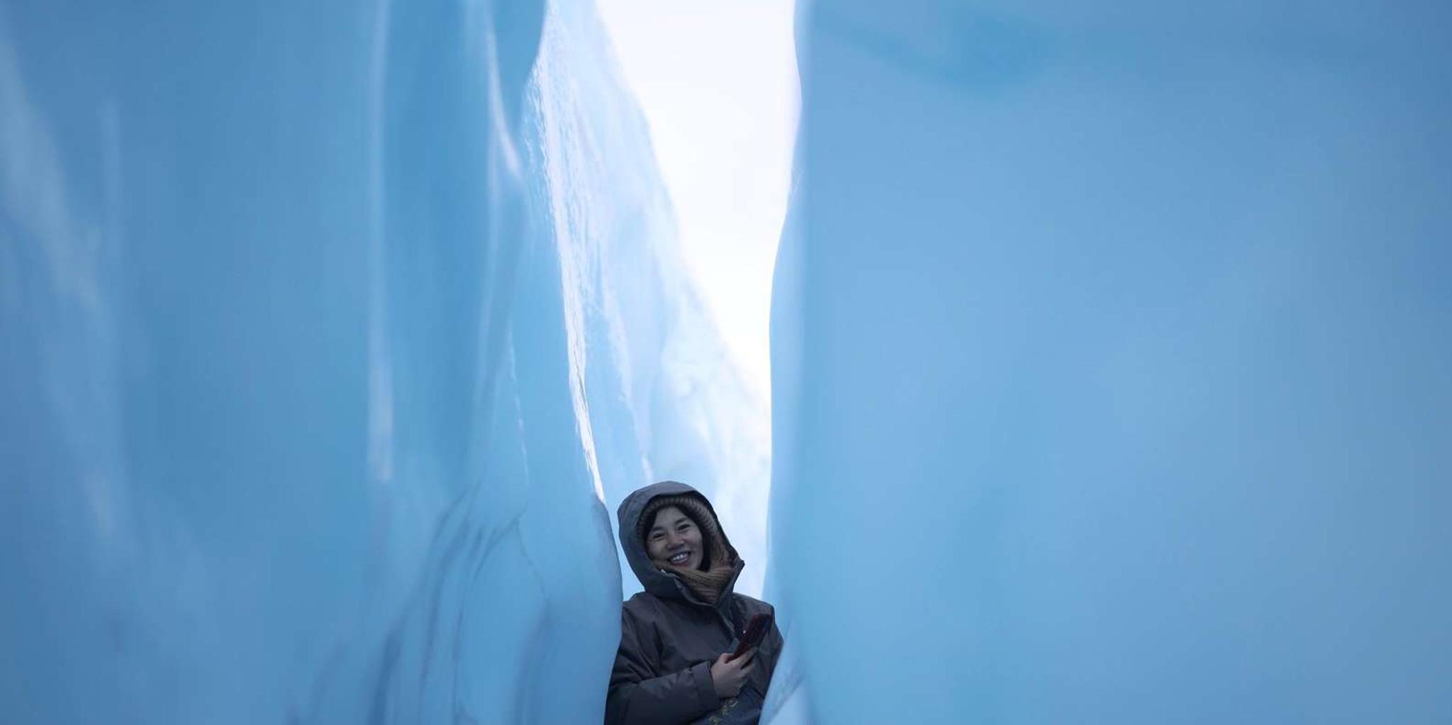 Anchorage Matanuska Glacier Hike with Transfers - Image 2