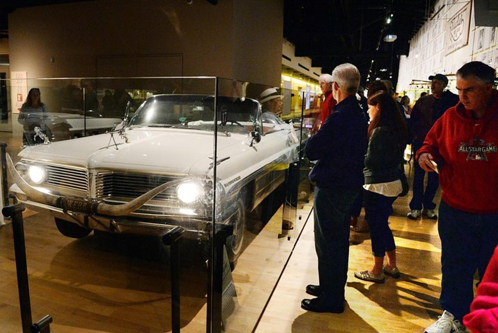 Nashville Country Music Hall of Fame Guided Tour - Image 6