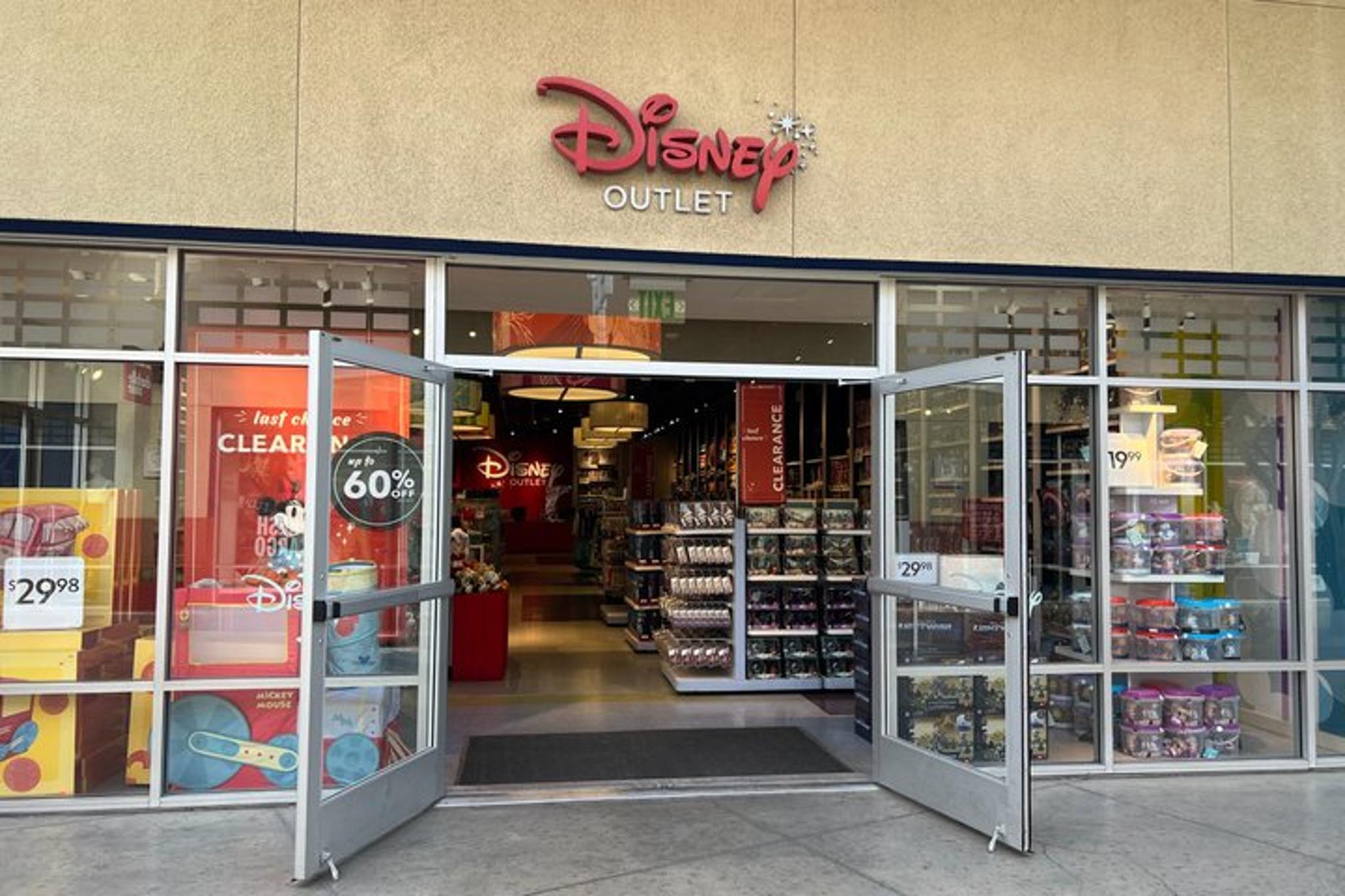 San Diego Beach and Shopping Tour - Image 3