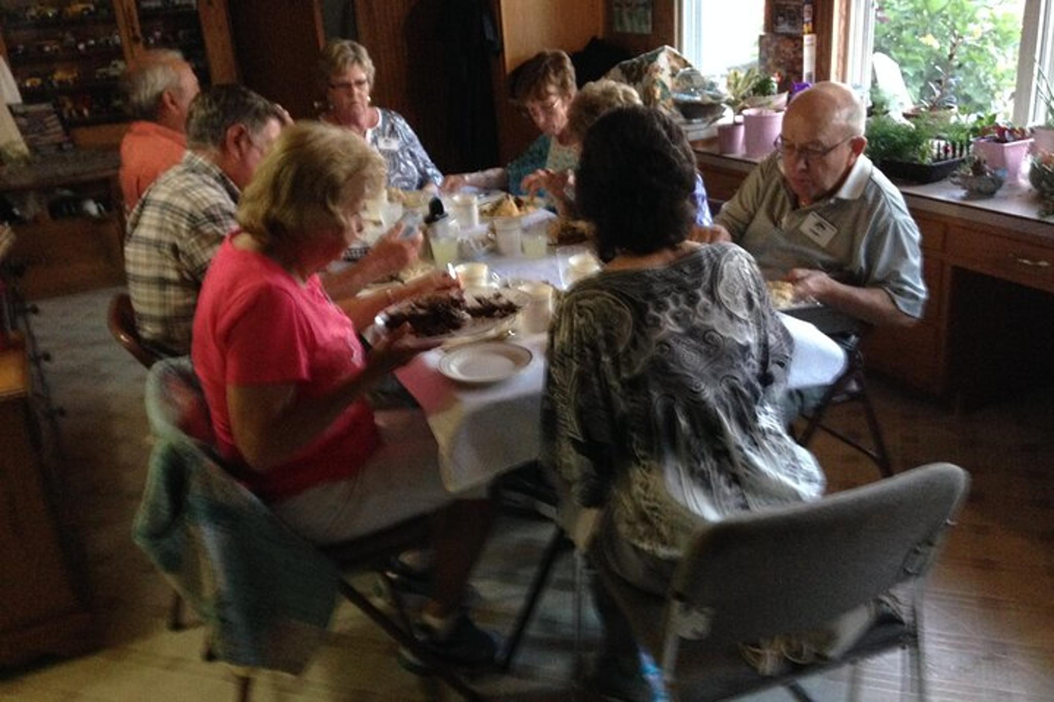 Lancaster Amish Home Meal Experience - Image 3