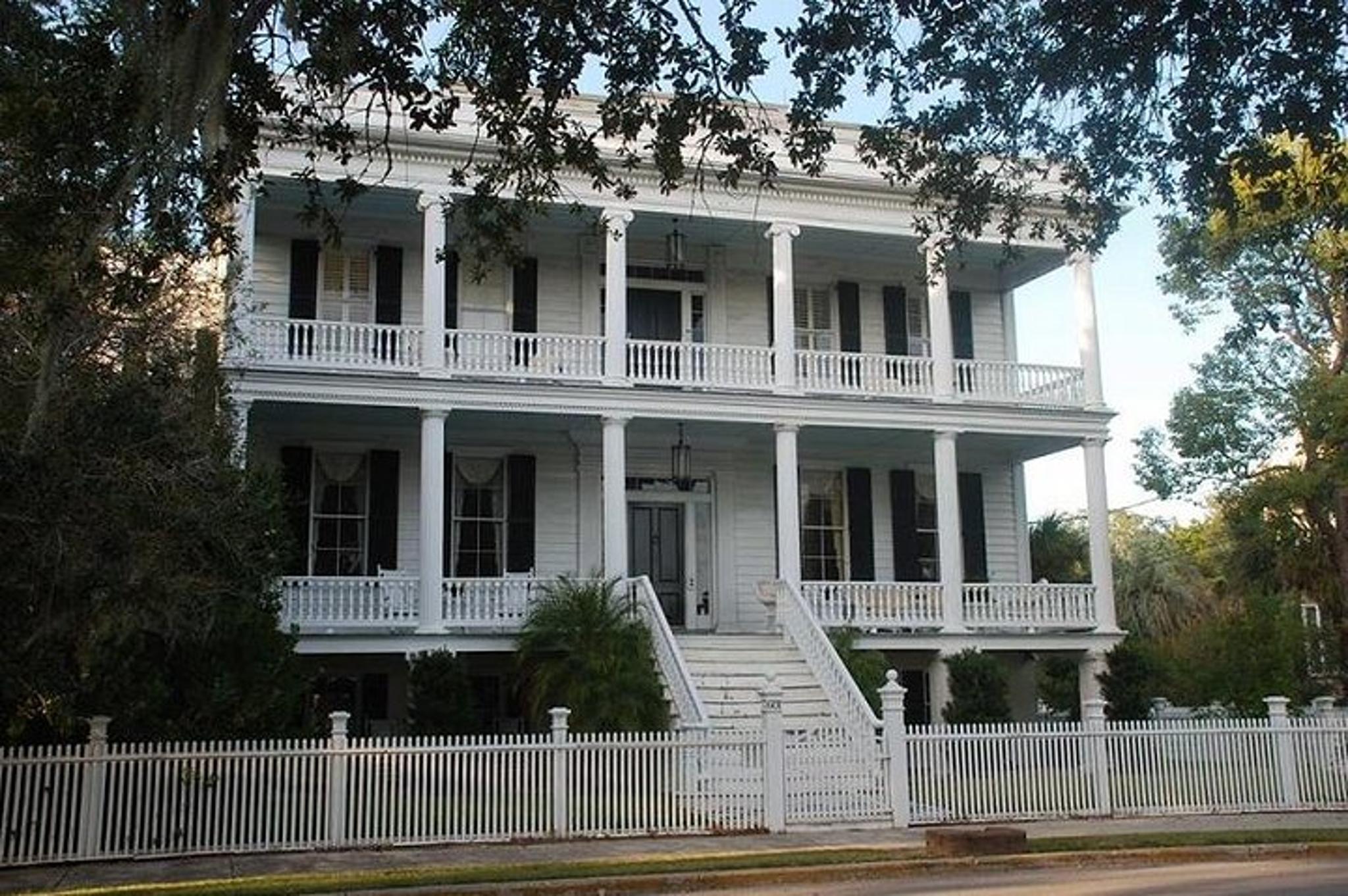 Beaufort History and Movie Walking Tour
