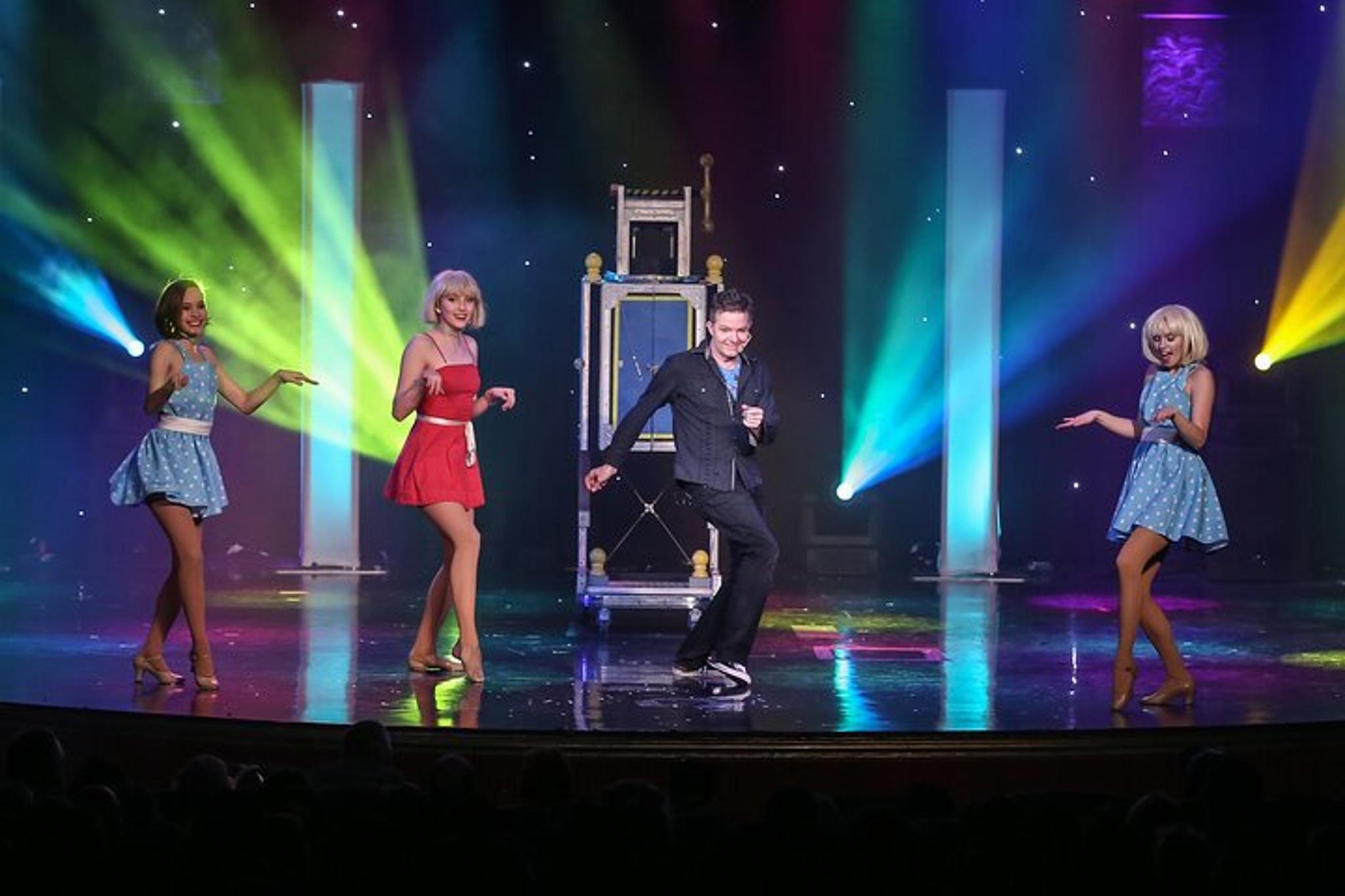 Branson Magic & Comedy Show - Image 5