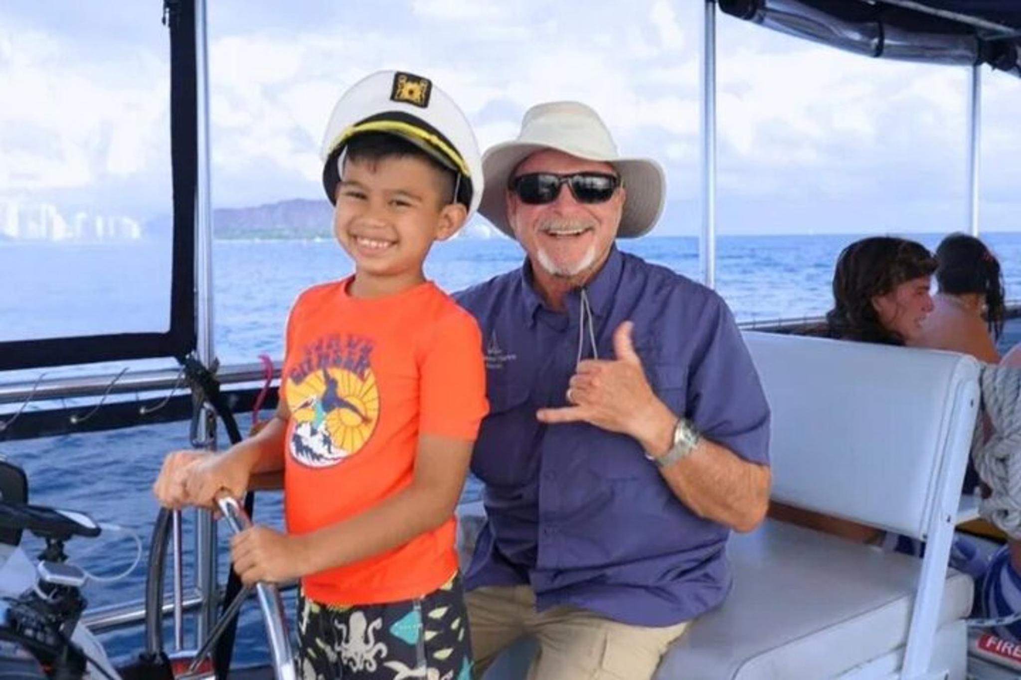 Waikiki Turtle Canyon Snorkeling Tour - Image 4