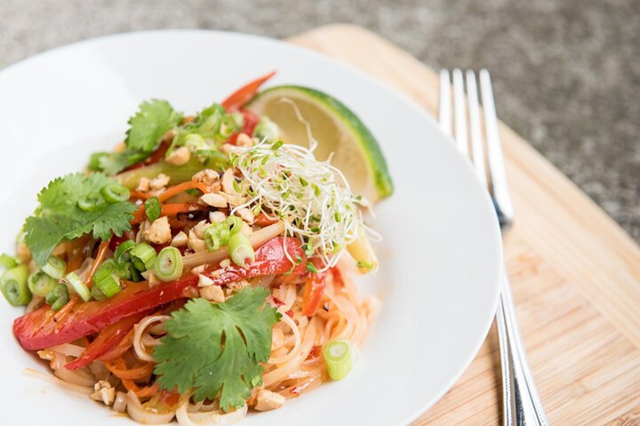 San Diego Pad Thai Cooking Class - Image 2