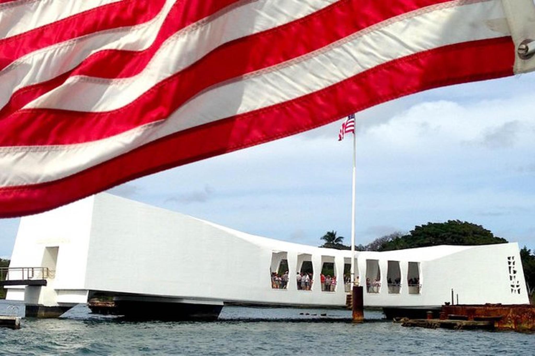 Pearl Harbor Arizona Memorial and USS Bowfin Tour - Image 1