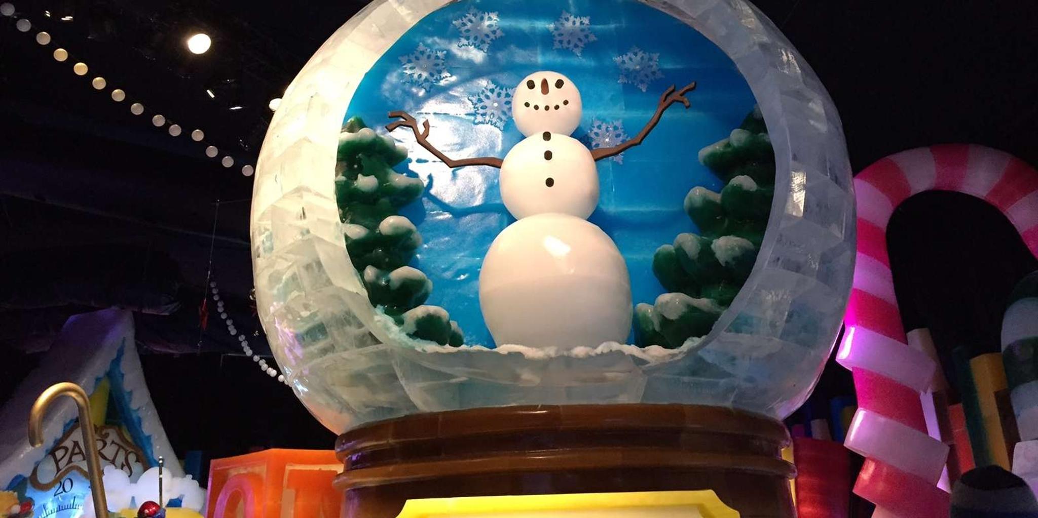 Orlando Holiday Celebration Tour: Ice Slides and Gingerbread Houses - Image 1