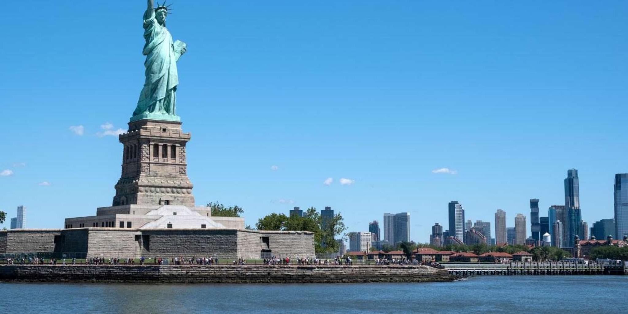 New York City Sightseeing Day Trip with Statue of Liberty - Image 2
